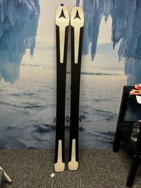 Used Atomic Vantage 90Ti 169cm Skis w/ Atomic Warden 13 Demo Binding