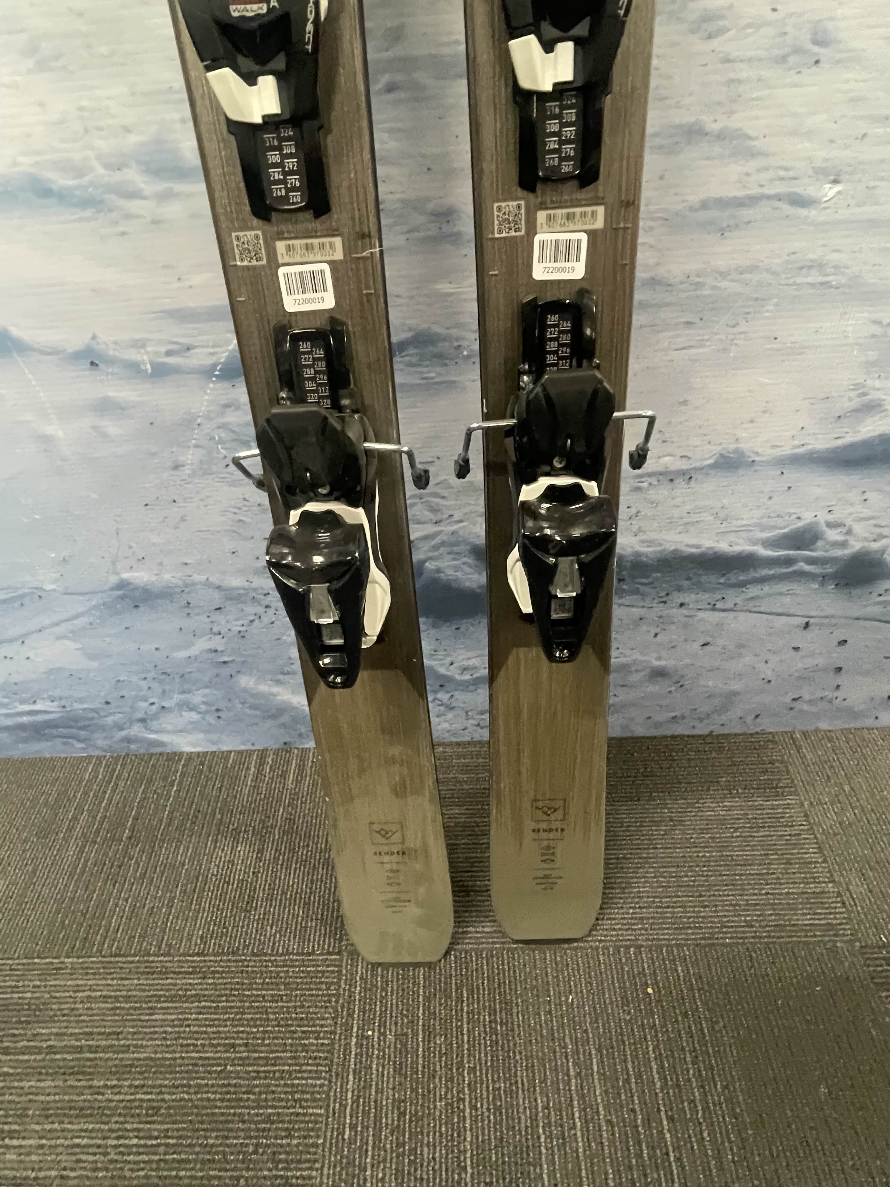 Heavily Used Rossignol Sender 104 Ti Ski w/ Look Nx12 Demo Bindings - 164CM