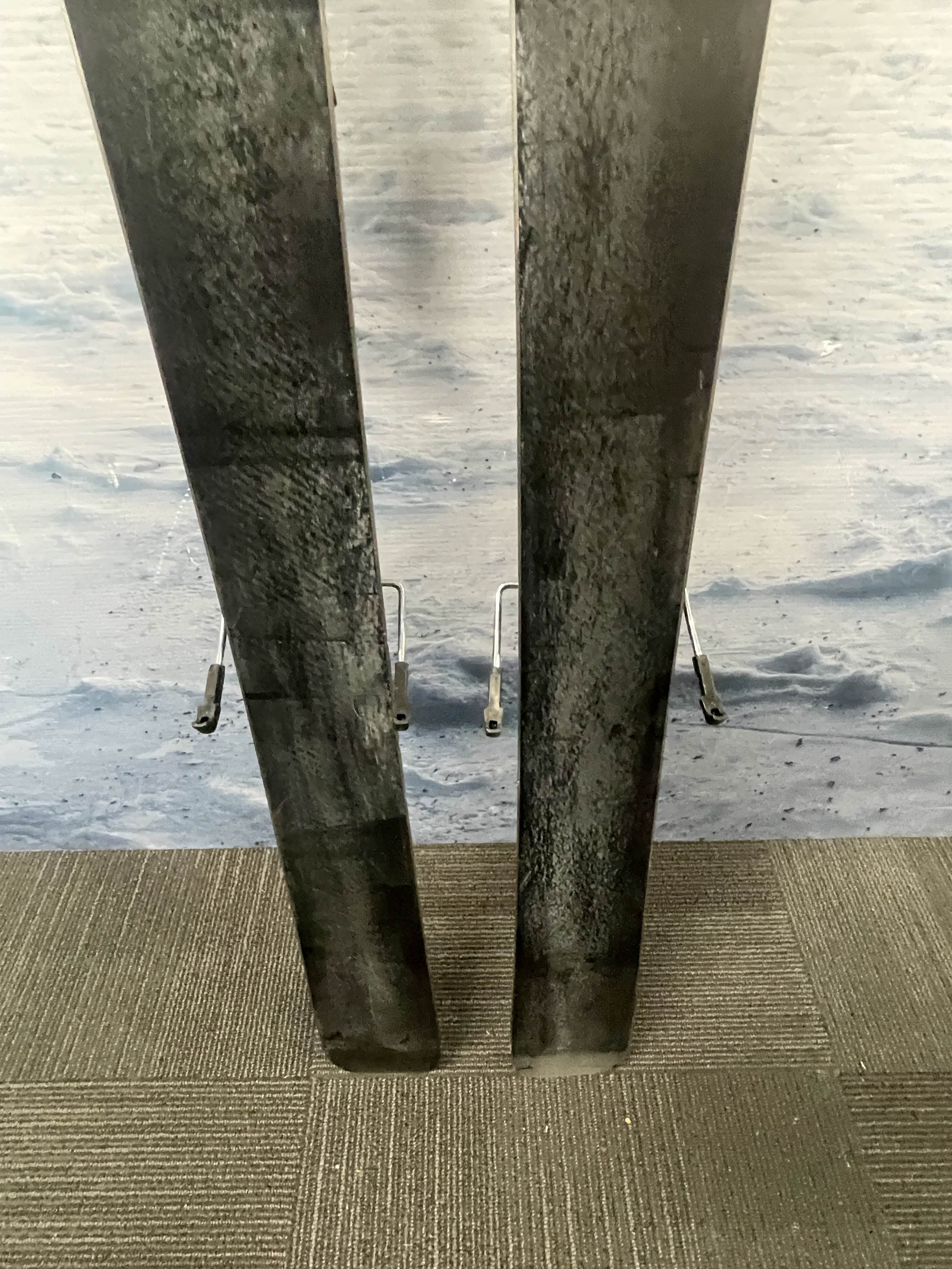 Heavily Used Rossignol Sender 104 Ti Ski w/ Look Nx12 Demo Bindings - 164CM