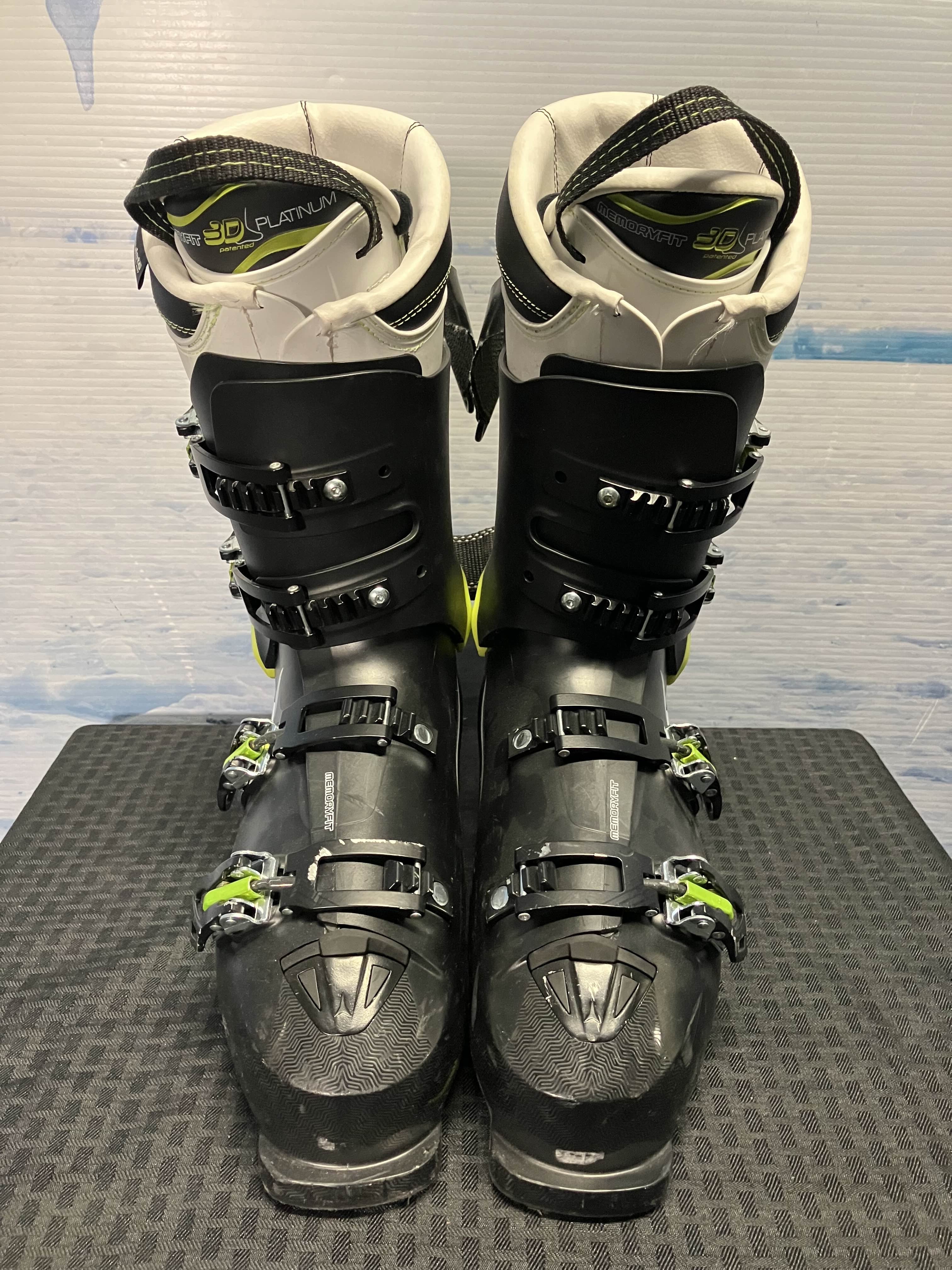 Used Atomic Hawx Ultra 120 Ski Boots - 30.0