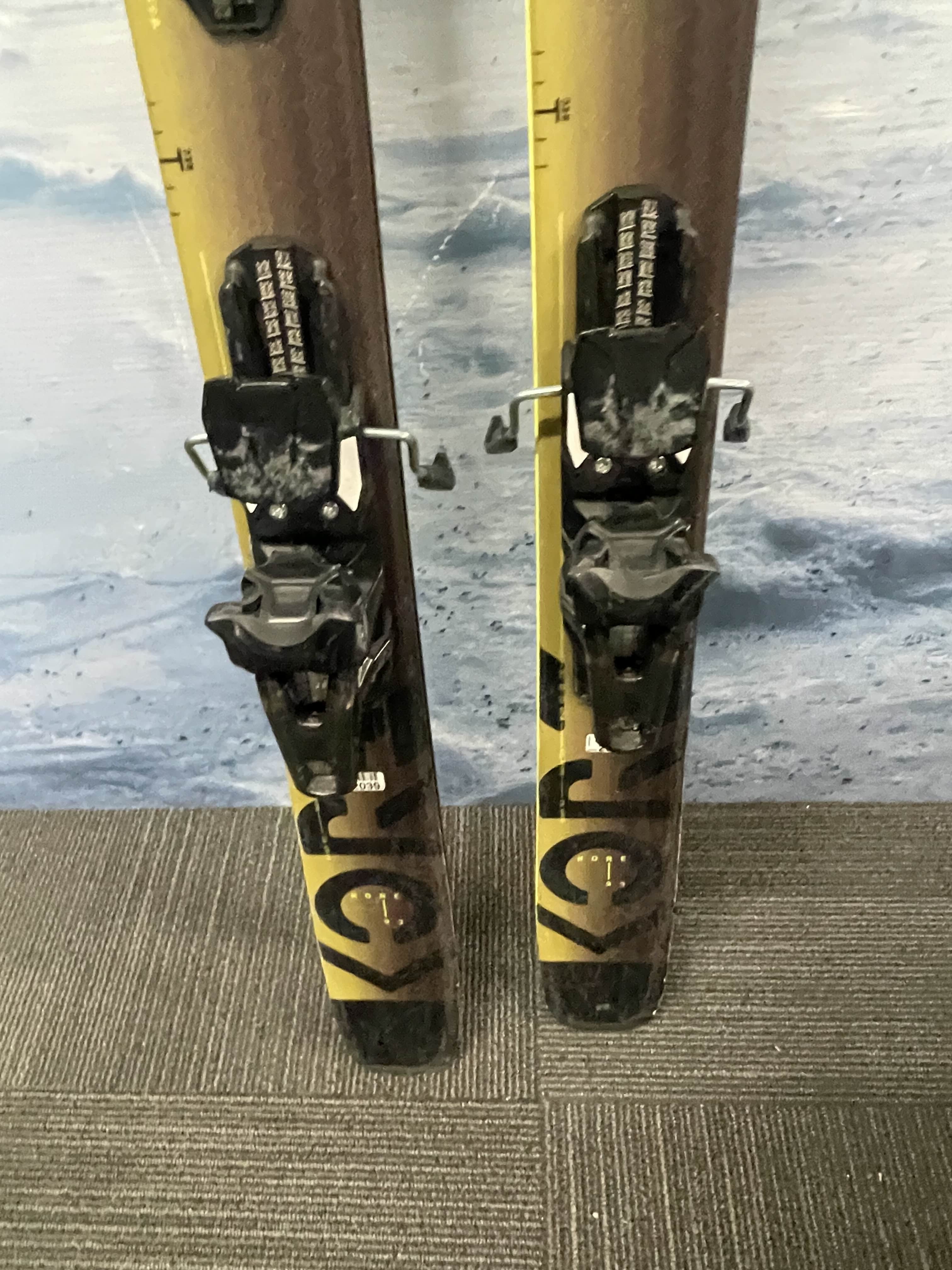 Used Head Kore 93 Ski w/ Atomic Strive 13 Demo Bindings - 163CM