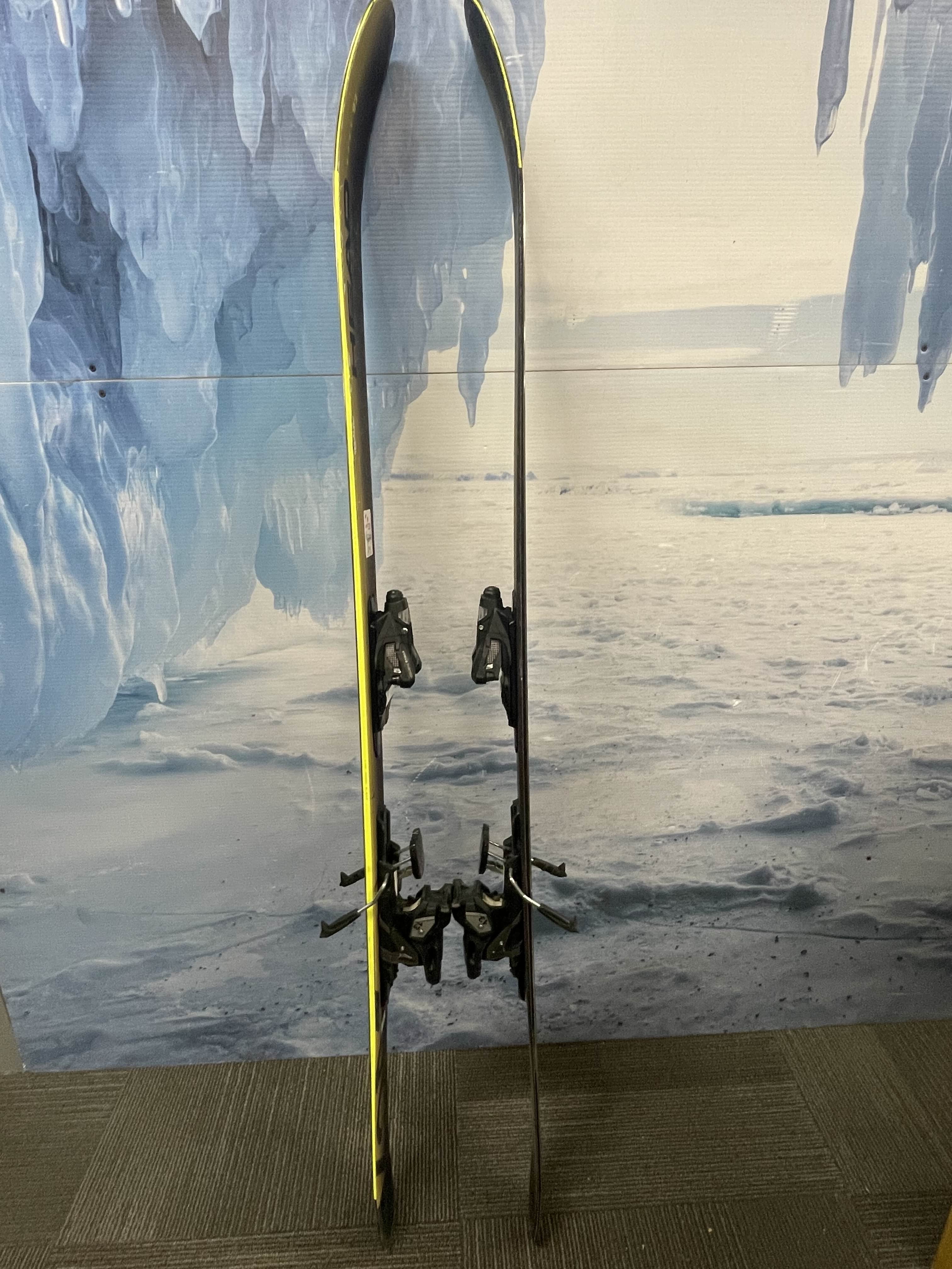 Used Head Kore 93 Ski w/ Atomic Strive 13 Demo Bindings - 163CM