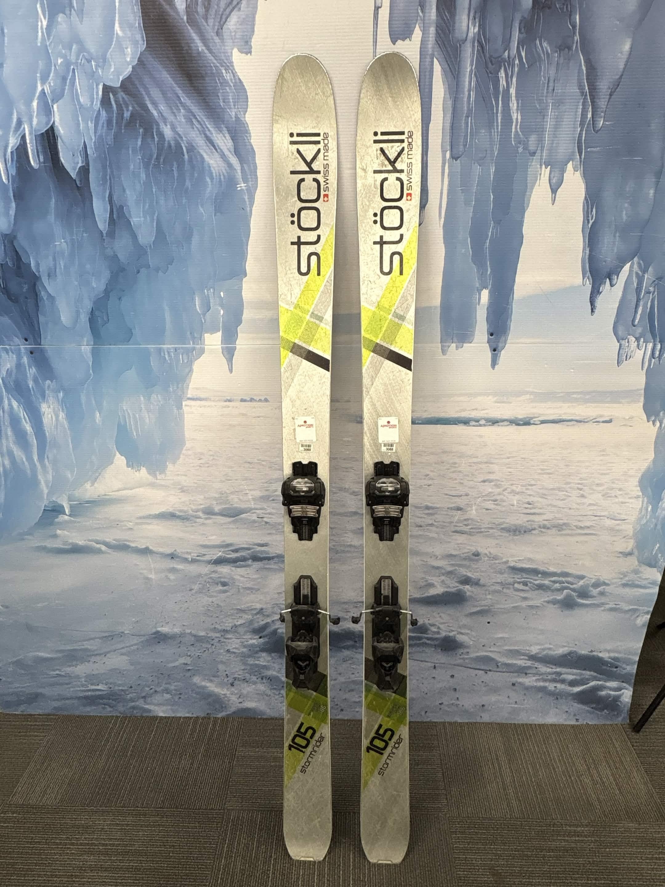 Stockli Stormrider 105 186cm Skis w/ TYROLIA Attack 13 Demo Binding - Used