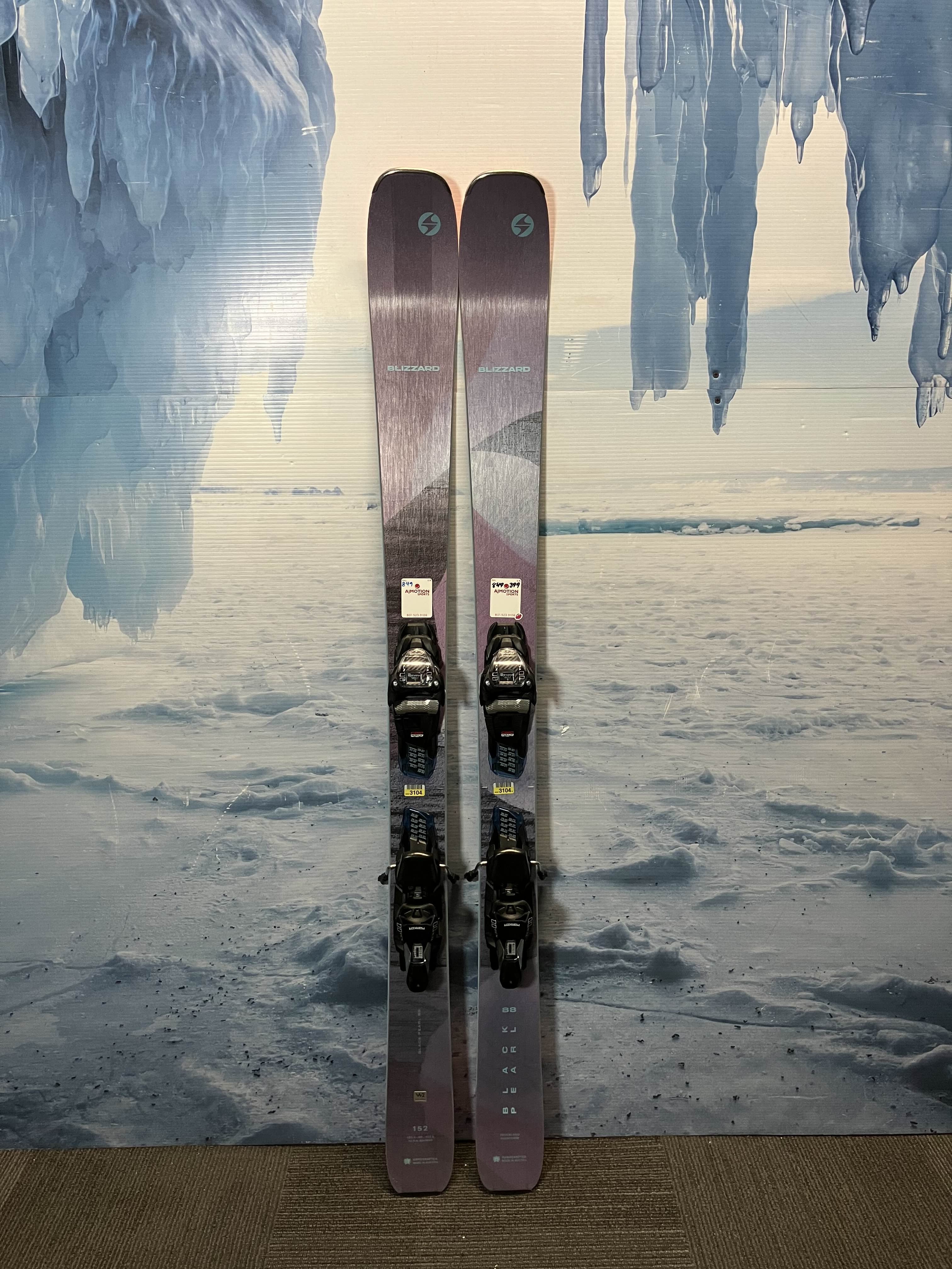 New Blizzard Black Pearl 88 152cm Skis w/ Marker TCX 11 Bindings