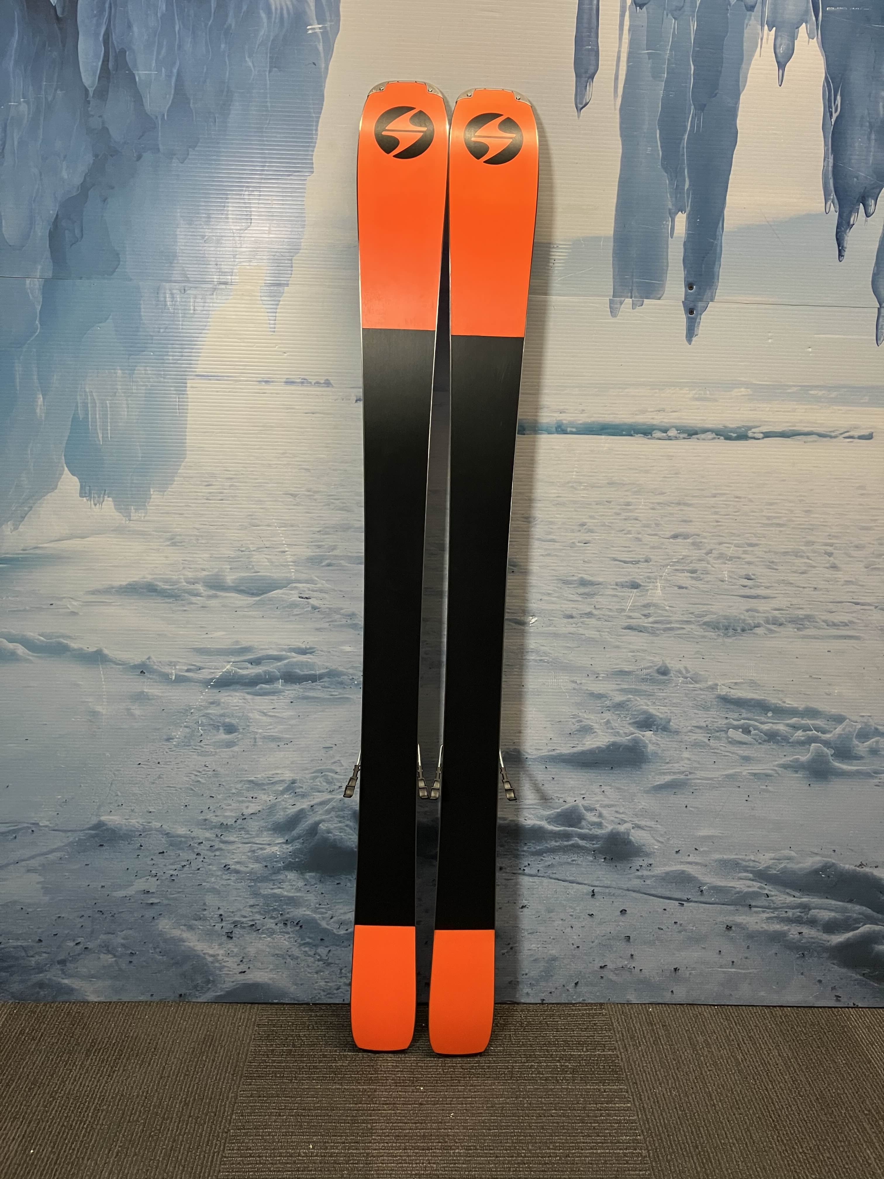 New Blizzard Black Pearl 88 152cm Skis w/ Marker TCX 11 Bindings