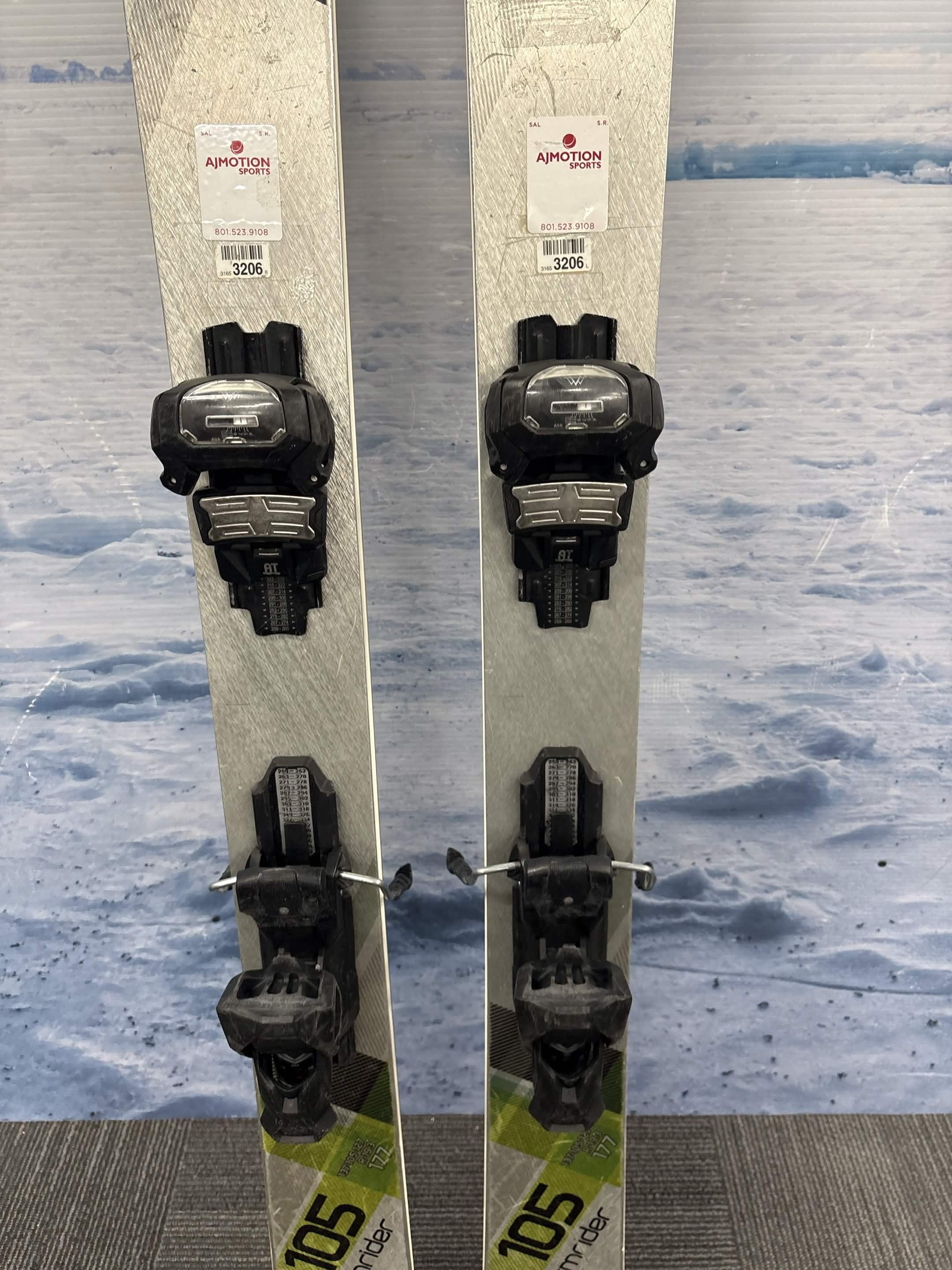 Stockli Stormrider 105 177cm Skis w/ TYROLIA Attack 13 Demo Binding - Used