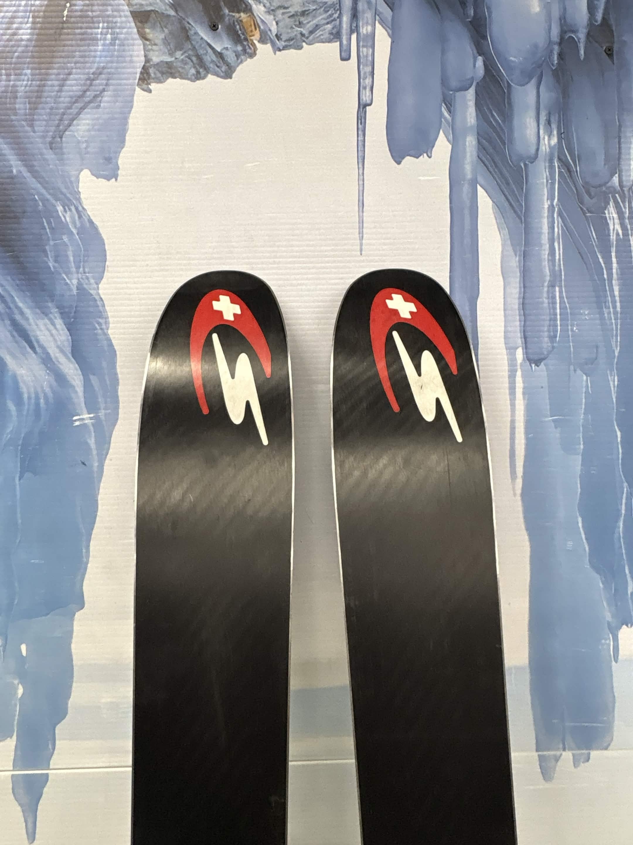 Stockli Stormrider 105 177cm Skis w/ TYROLIA Attack 13 Demo Binding - Used
