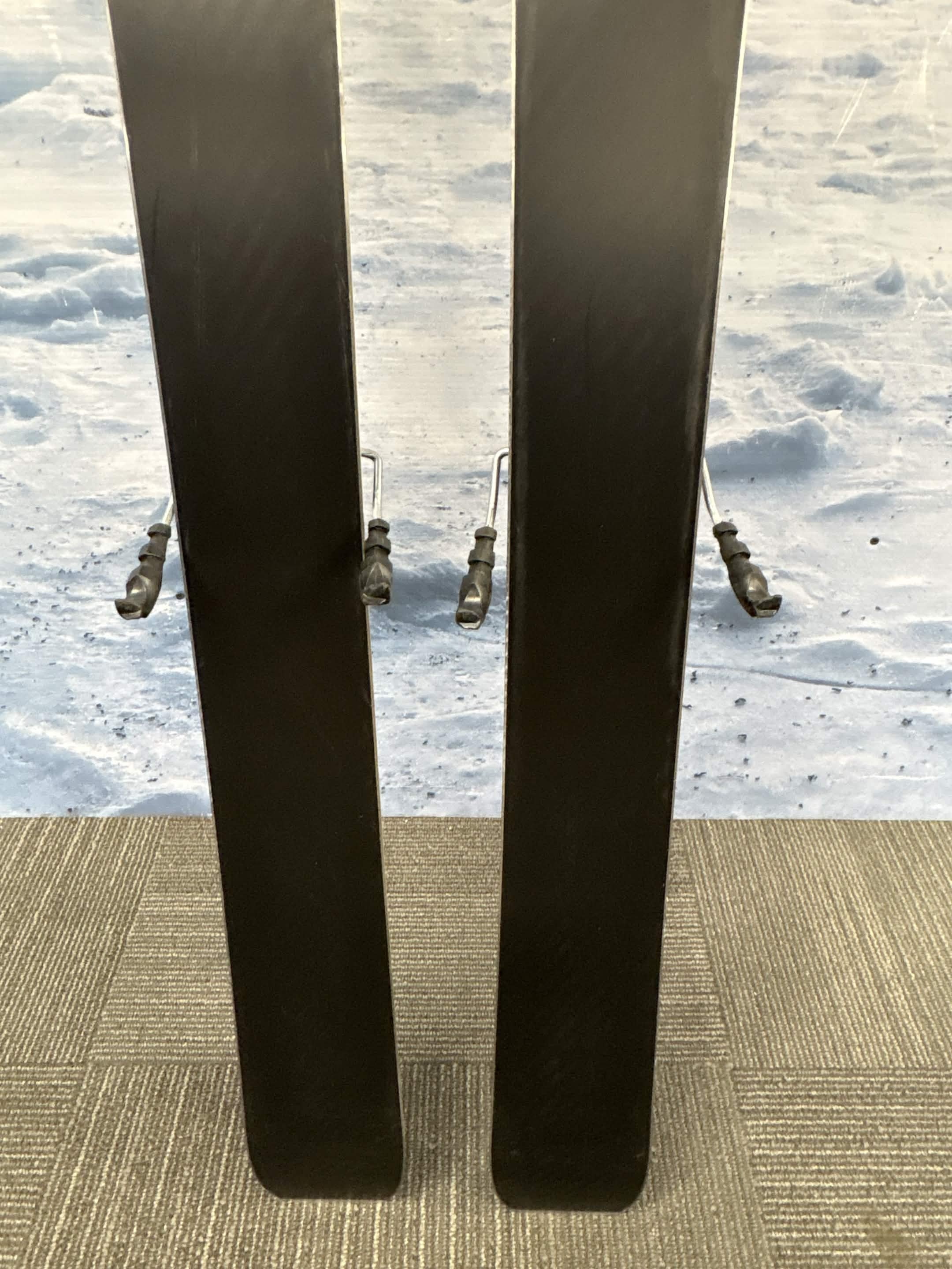 Stockli Stormrider 105 177cm Skis w/ TYROLIA Attack 13 Demo Binding - Used