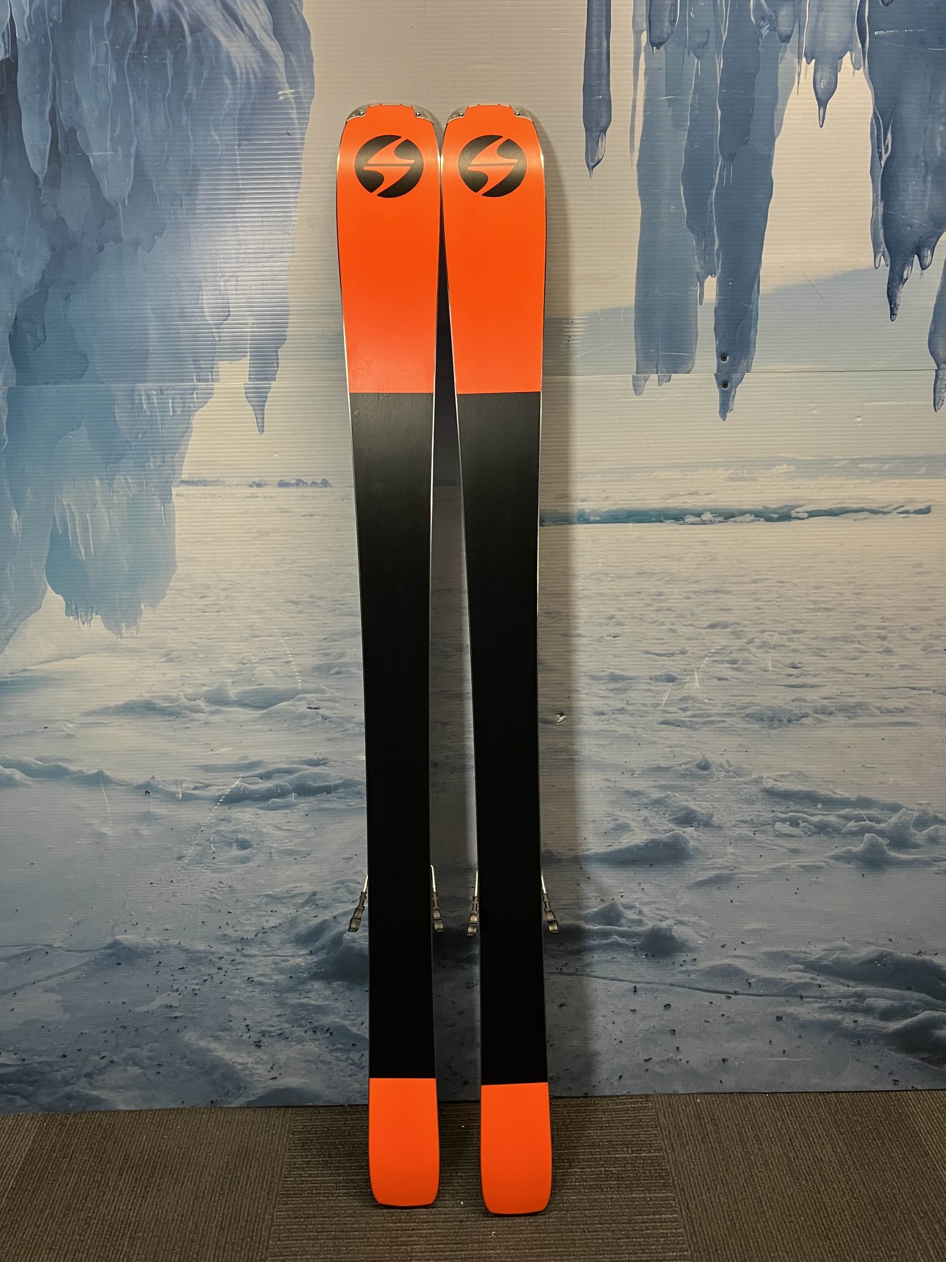 New Blizzard Black Pearl 88 158cm Skis w/ Marker TCX 11 Bindings