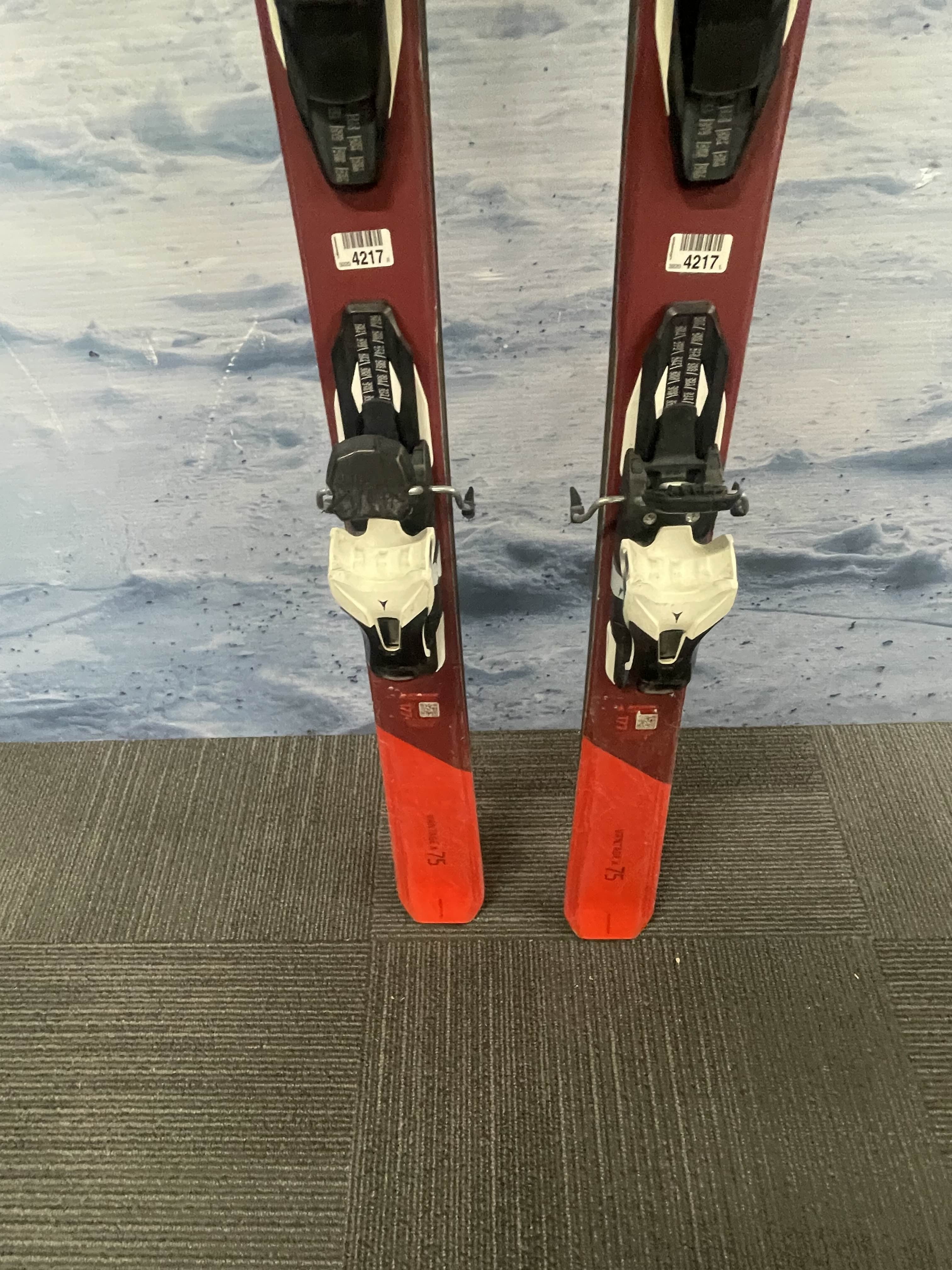Well Loved Atomic Vantage 75 Ski w/ Atomic Lithium 10 Demo Bindings - 177CM