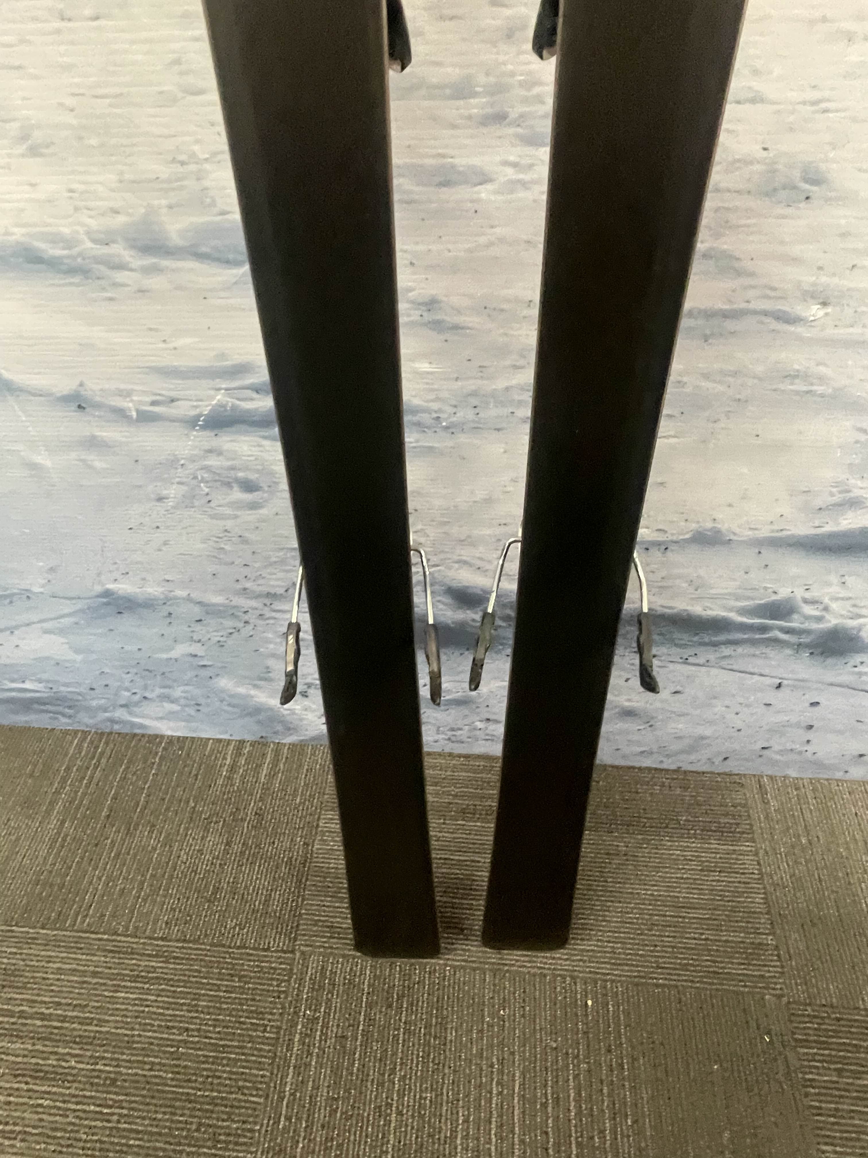 Well Loved Atomic Vantage 75 Ski w/ Atomic Lithium 10 Demo Bindings - 177CM