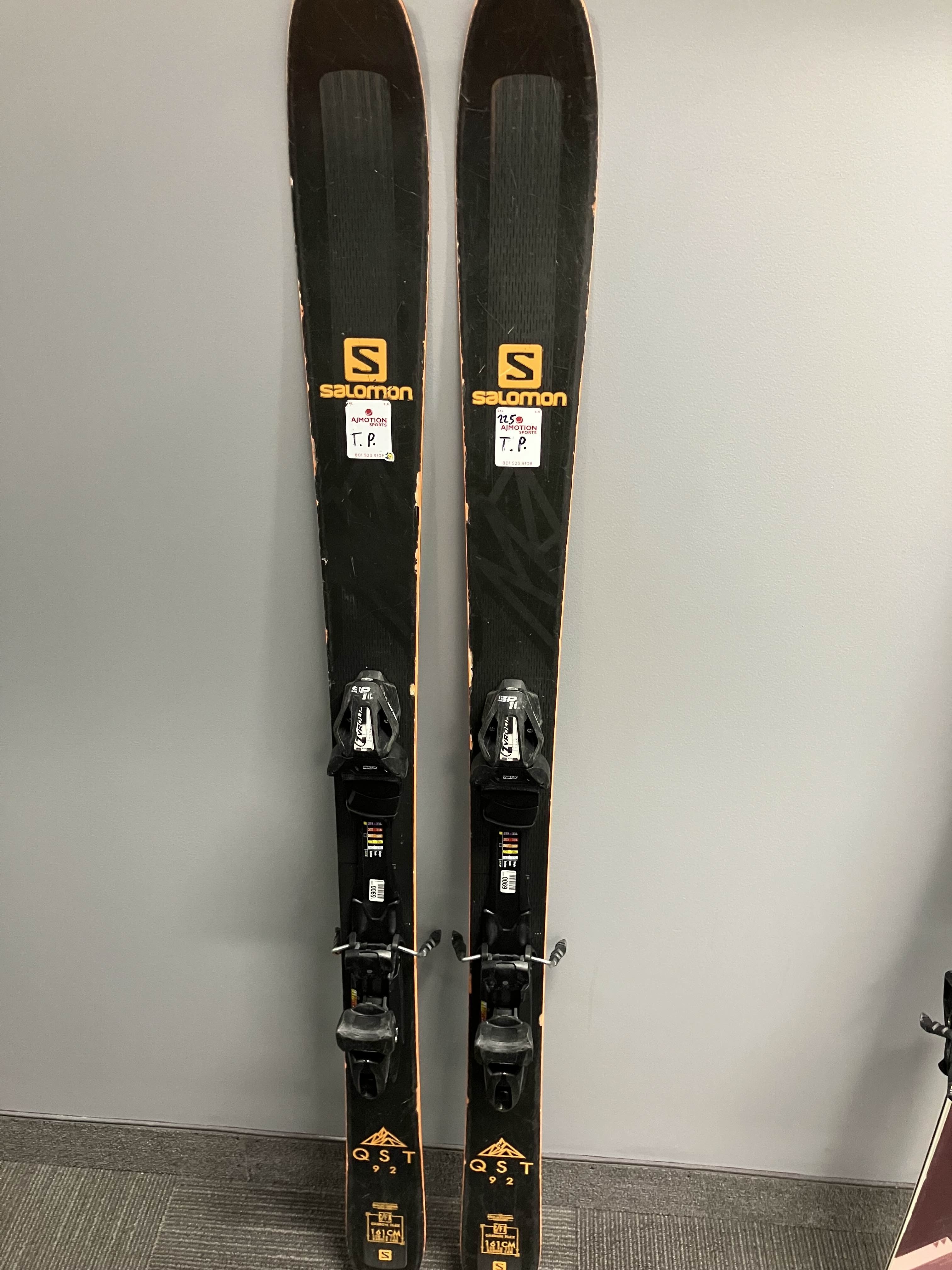 Used Salomon Qst 92 Ski w/ Tyrolia Sp10 Bindings - 161CM