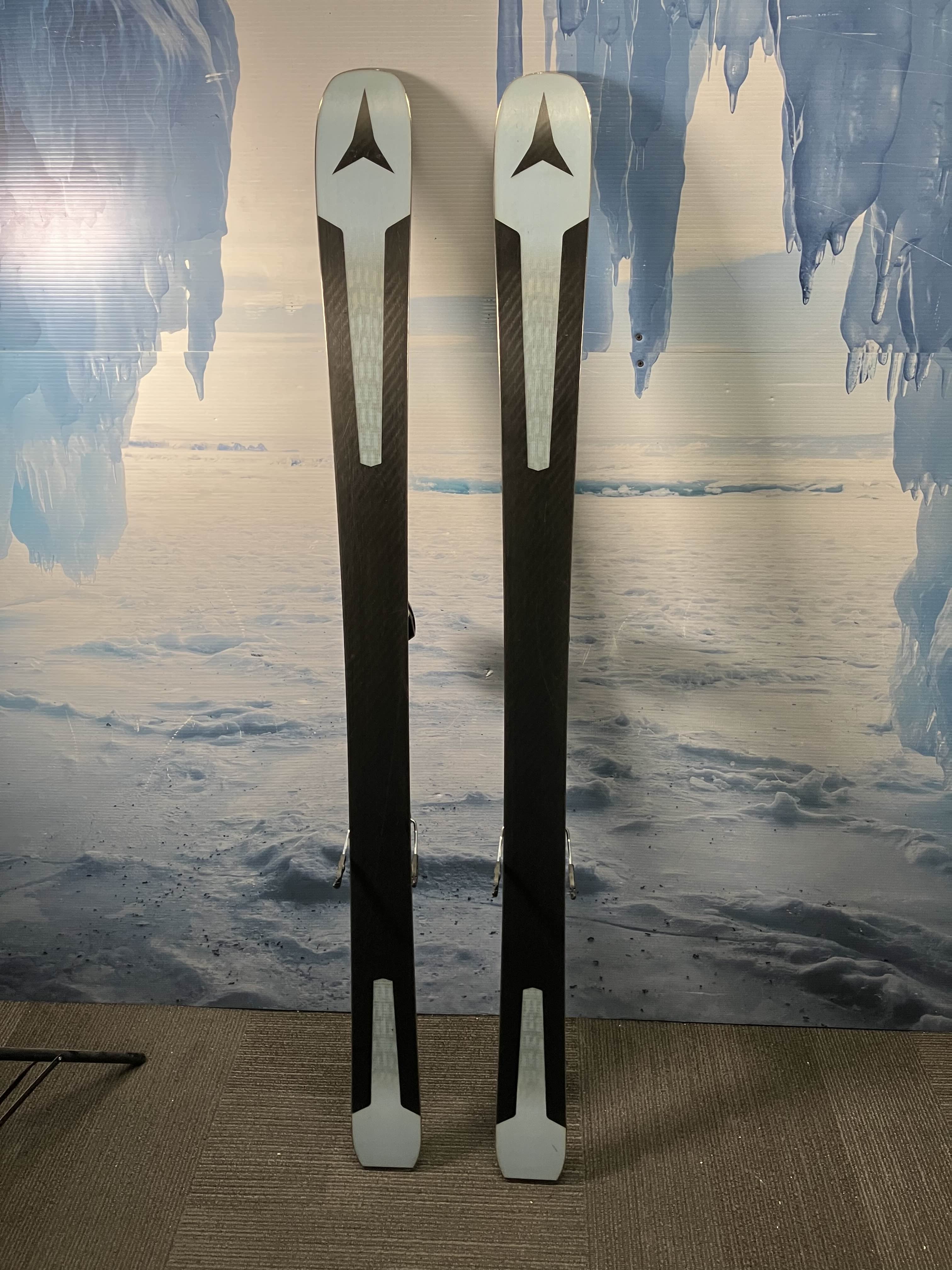 Used Atomic Vantage 90 Ti Ski w/ Atomic Warden 11 Demo Bindings