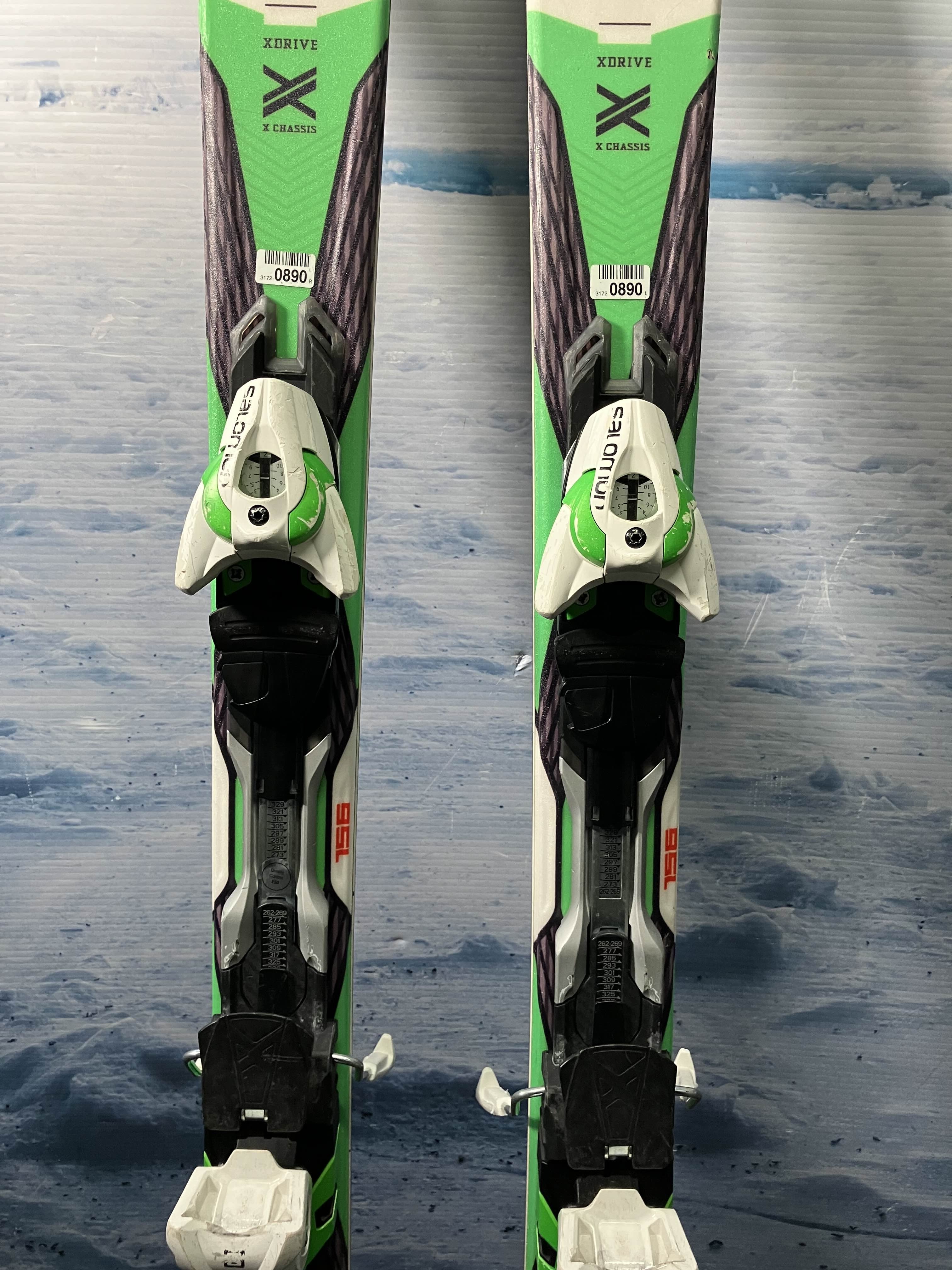 Used Saloman Xdrive Ski w/ Saloman Xt10 Demo Bindings - 156CM