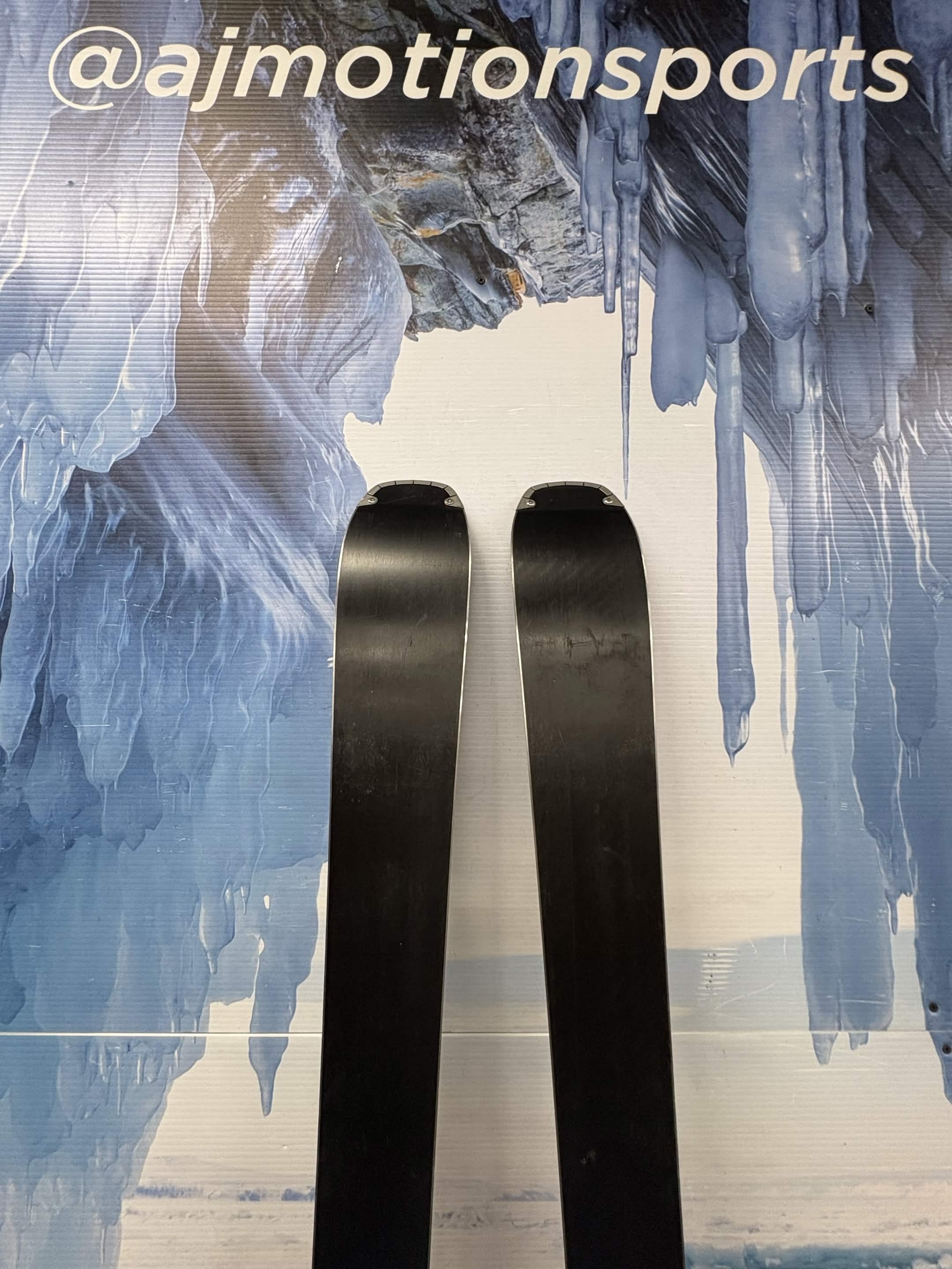 Atomic Vantage 75 +M10 177cm Skis w/ ATOMIC M 10 GW SYS Demo Binding - Used