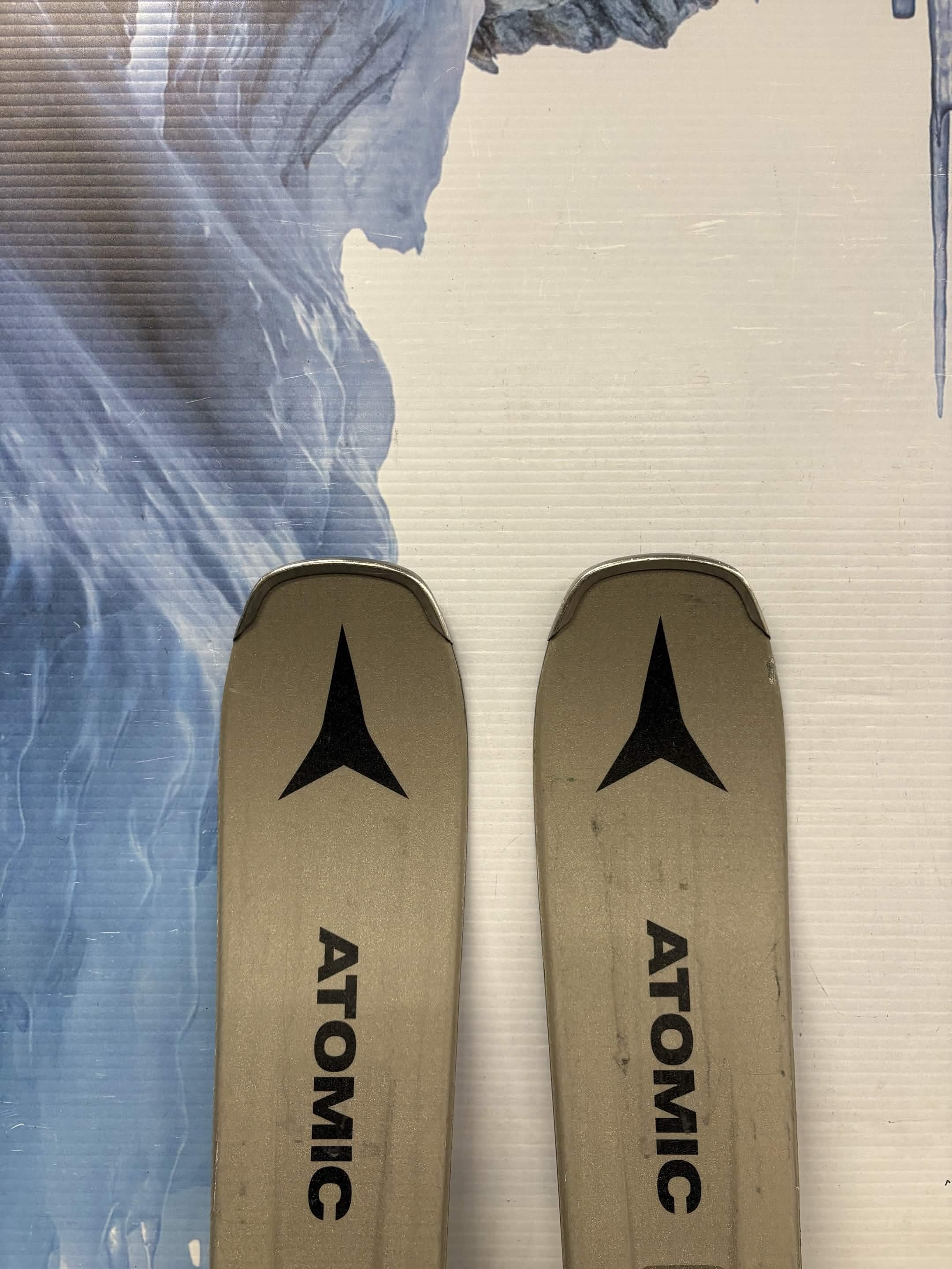 Atomic Vantage 75 +M10 169cm Skis w/ ATOMIC M 10 GW SYS Demo Binding - Used