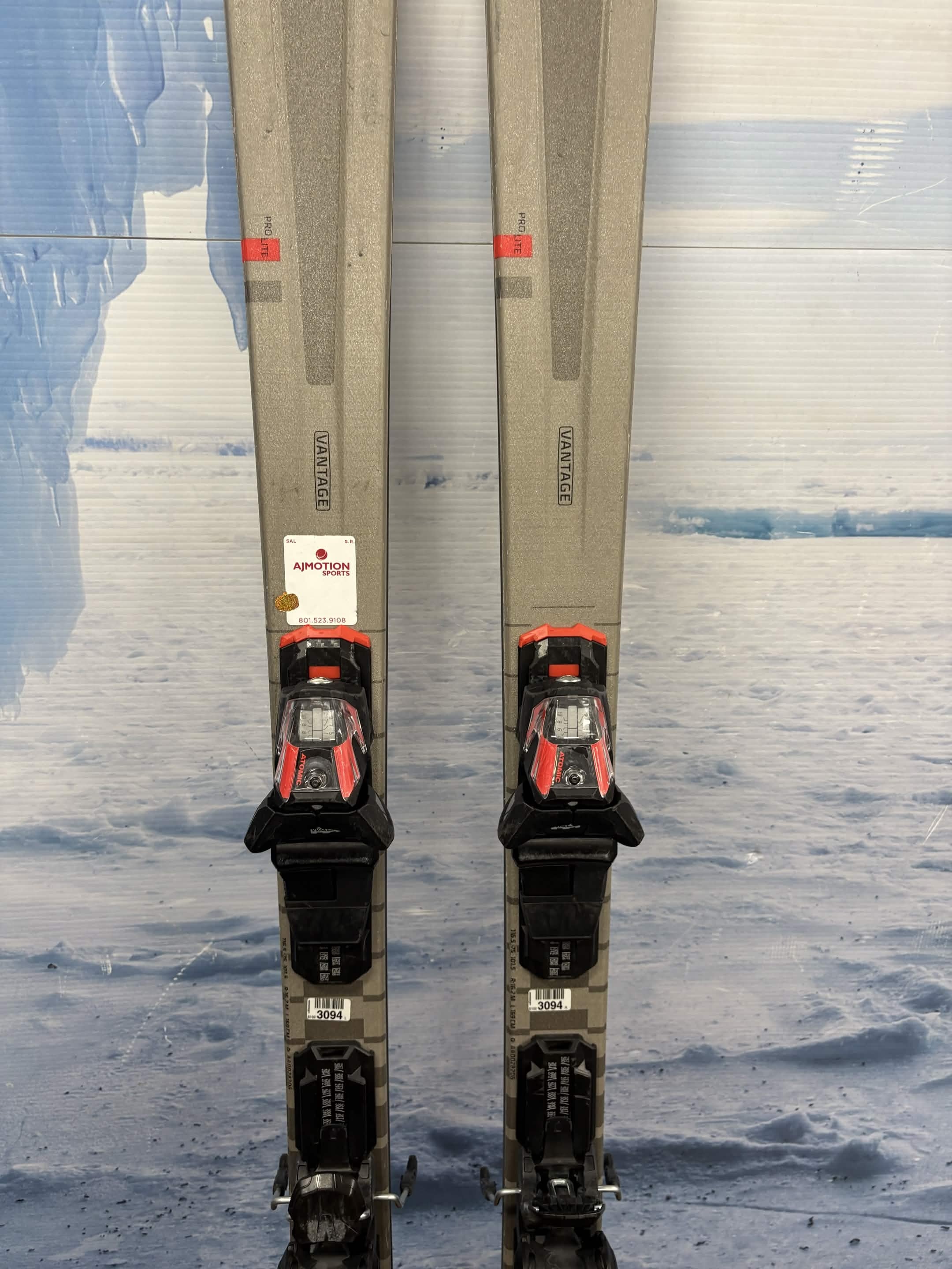 Atomic Vantage 75 +M10 169cm Skis w/ ATOMIC M 10 GW SYS Demo Binding - Used