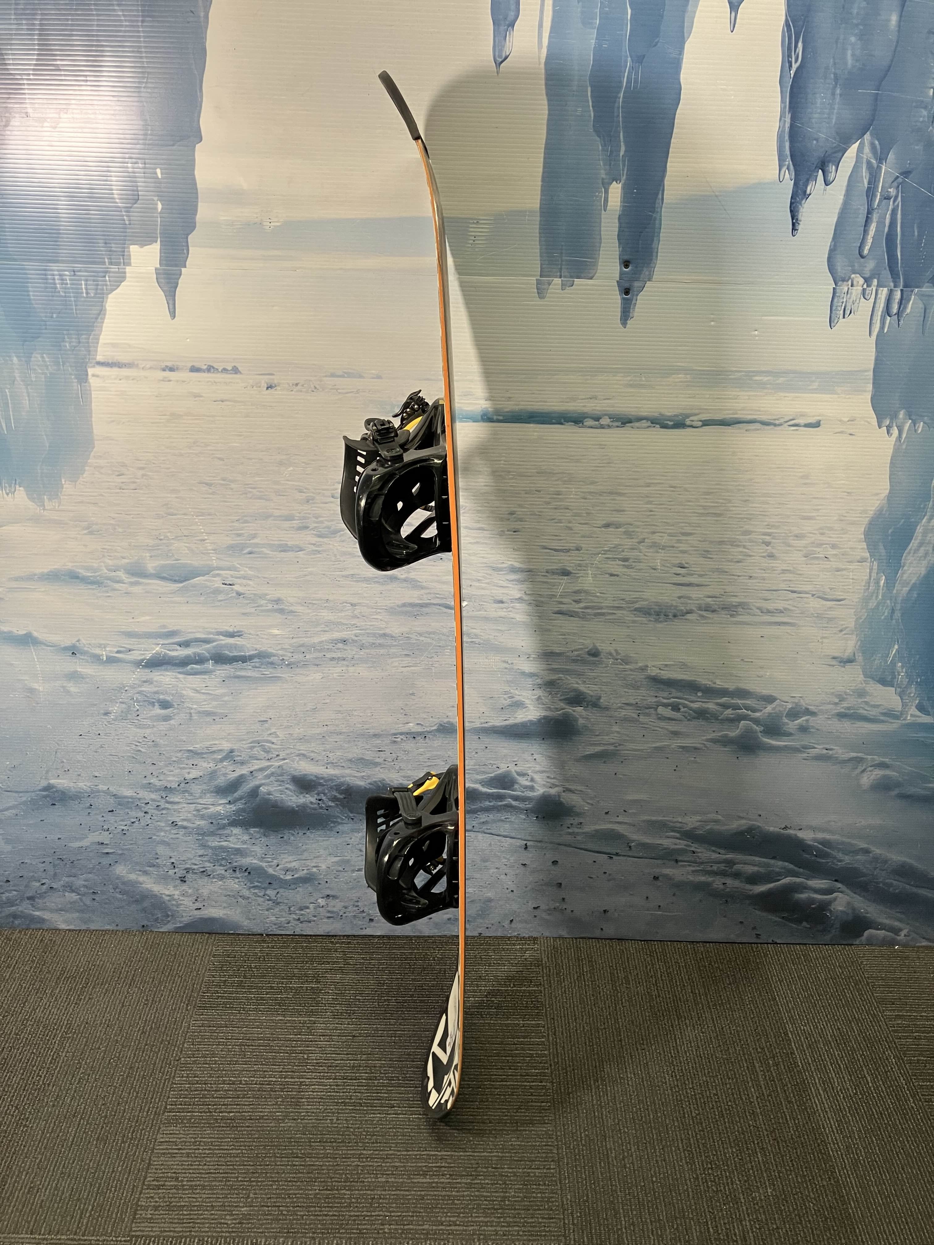 Used Rossignol Trick Stick Men's Snowboard w/ K2 XL Demo Bindings - 151CM