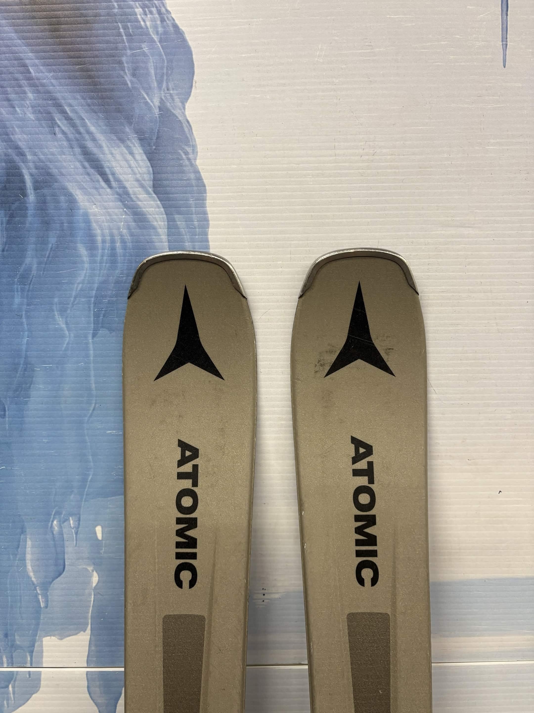 Atomic Vantage 75 +M10 161cm Skis w/ ATOMIC M 10 GW SYS Demo Binding - Used