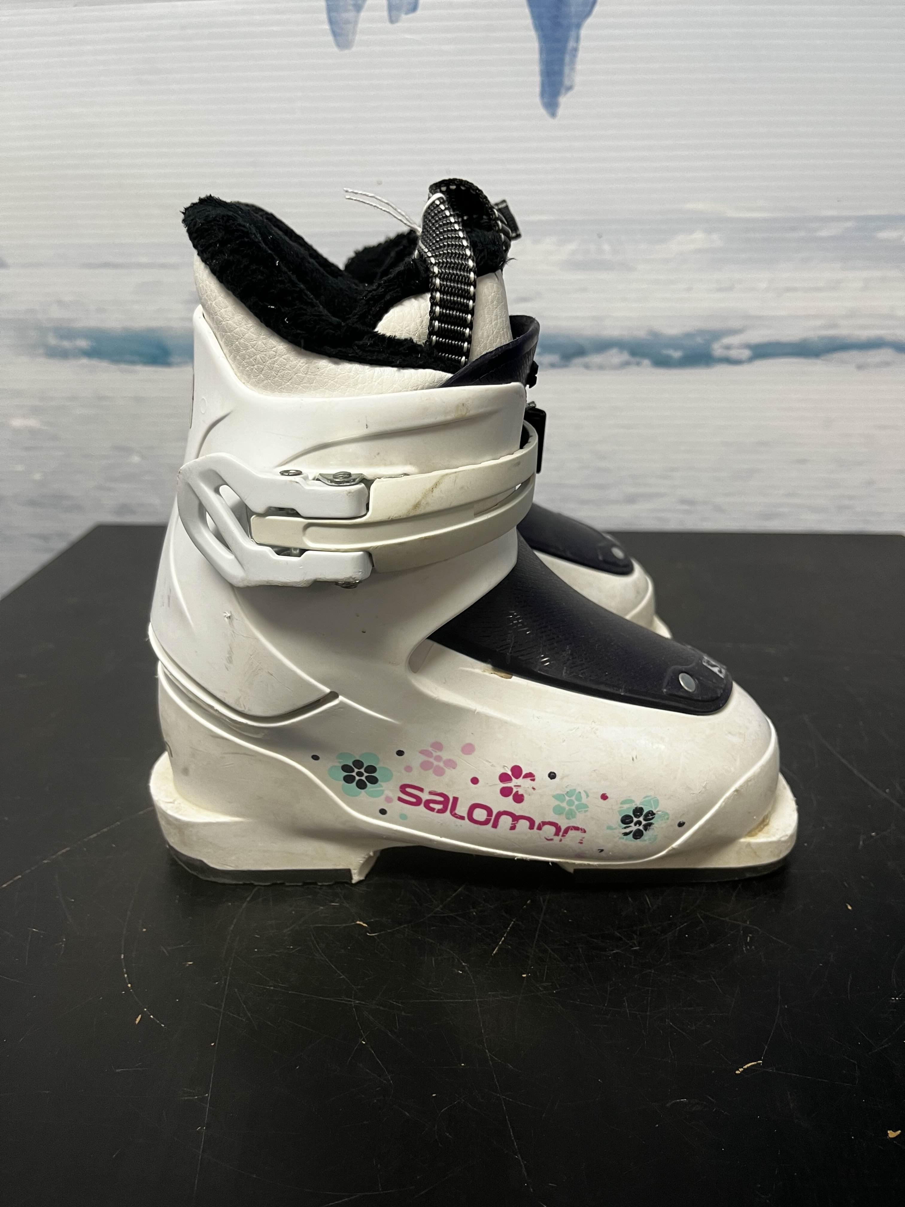 Used Salomon T1 Girly Kids Ski Boot - 18.0MP