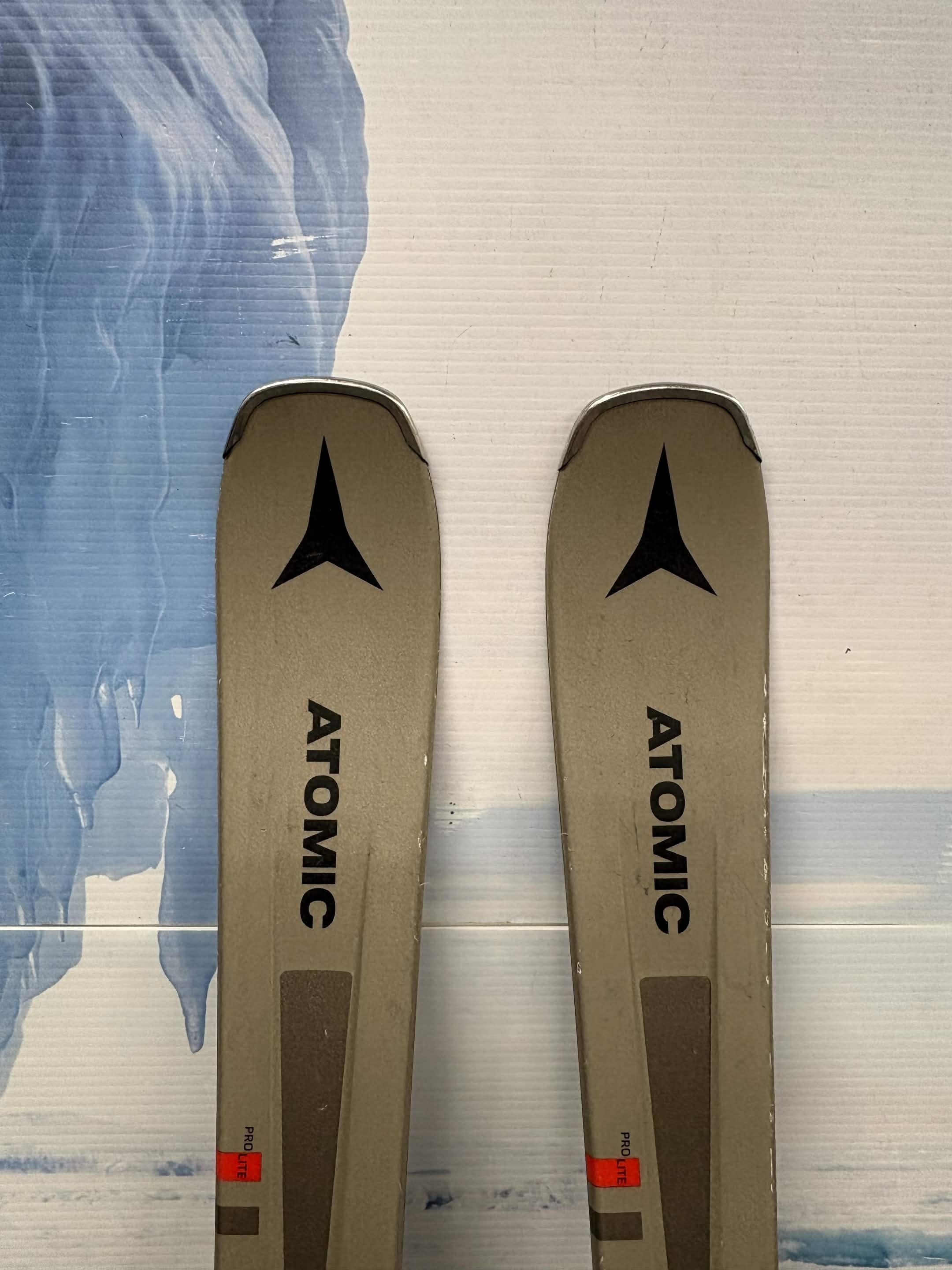 Atomic Vantage 75 +M10 154cm Skis w/ ATOMIC M 10 GW SYS Demo Binding - Used
