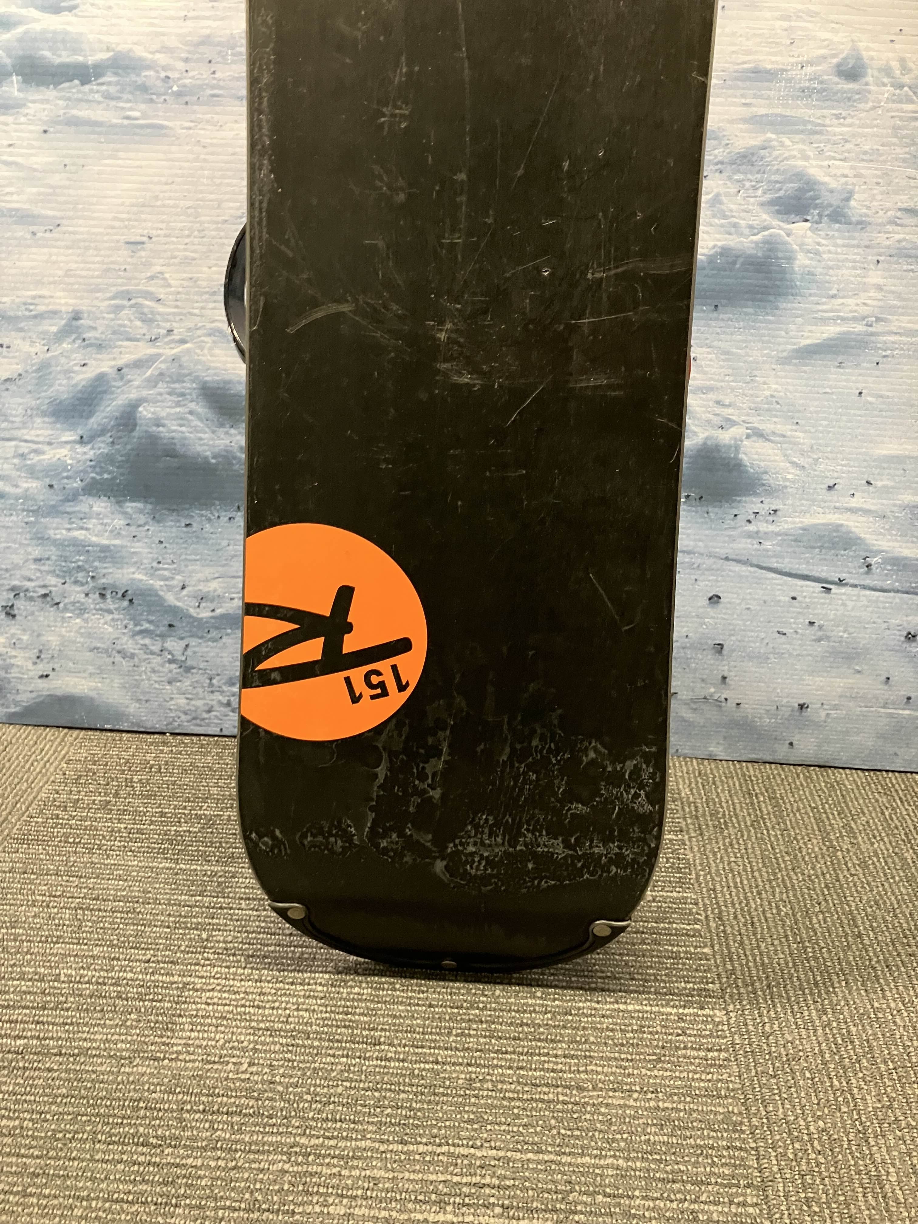 Used Rossignol Exp Men's Snowboard w/ K2 Large Demo Bindings - 151CM