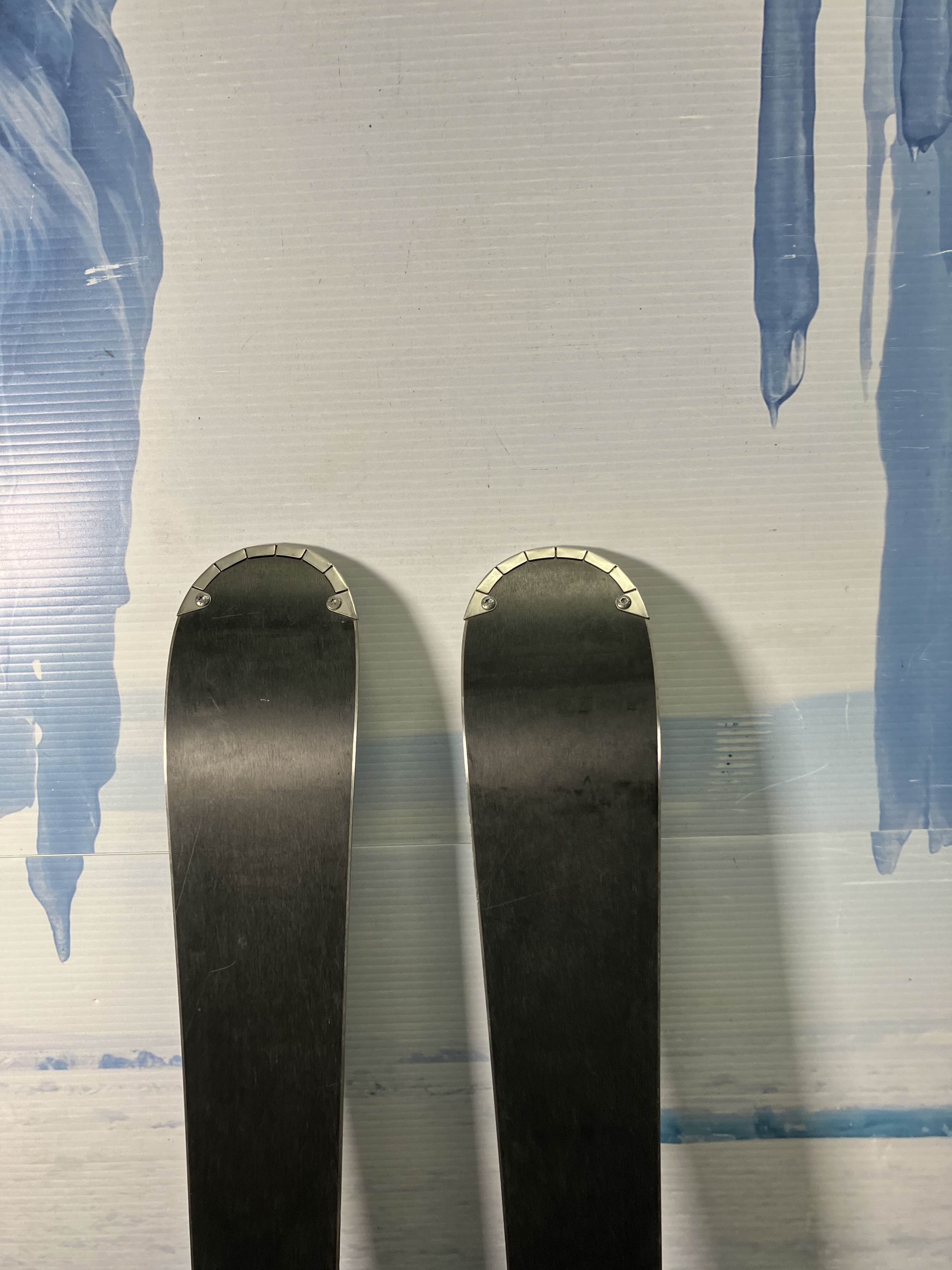 Used Atomic Cloud 9 Men's Ski w/ Atomic M 10 Demo Bindings - 143CM