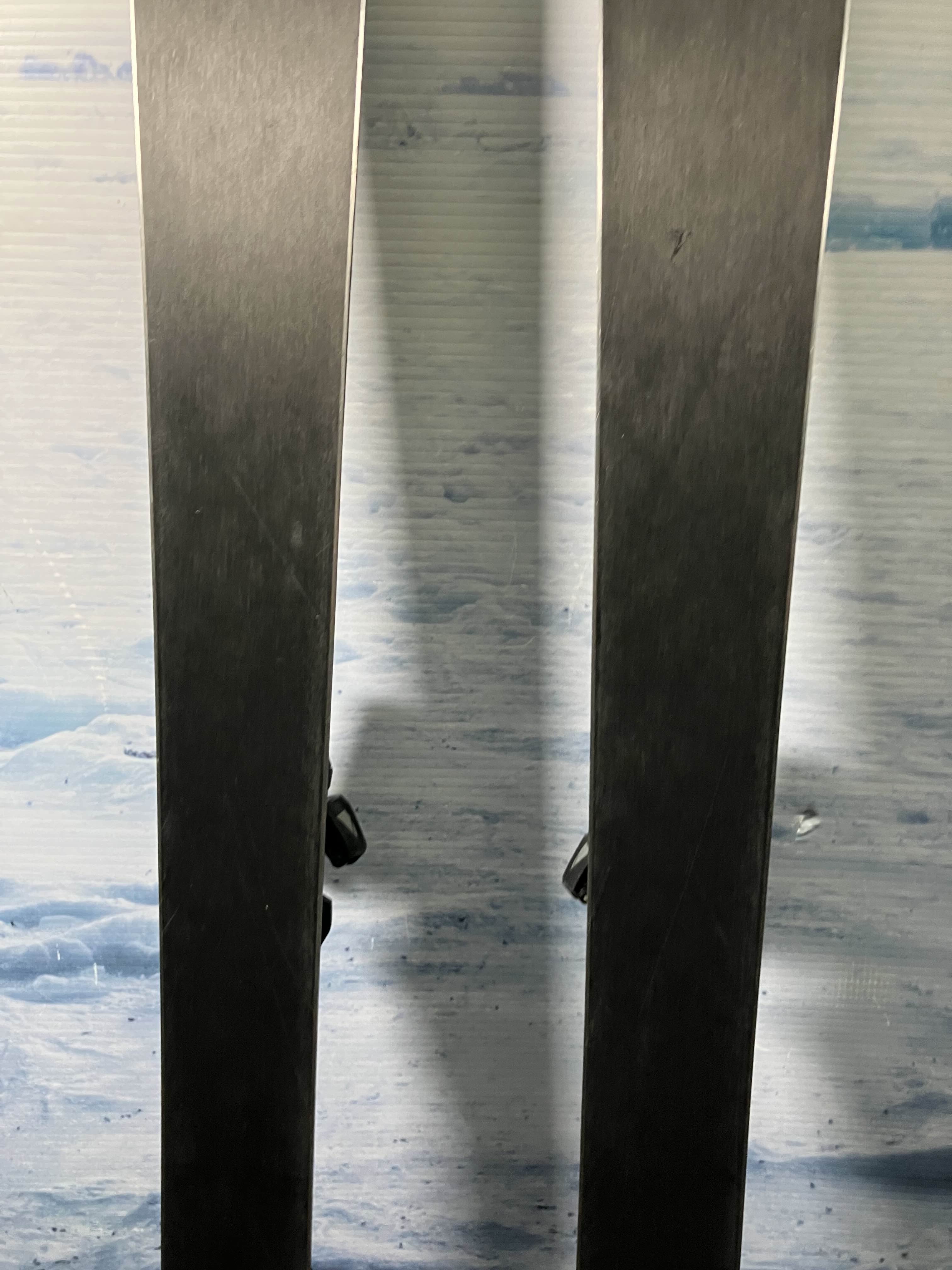 Used Atomic Cloud 9 Men's Ski w/ Atomic M 10 Demo Bindings - 143CM