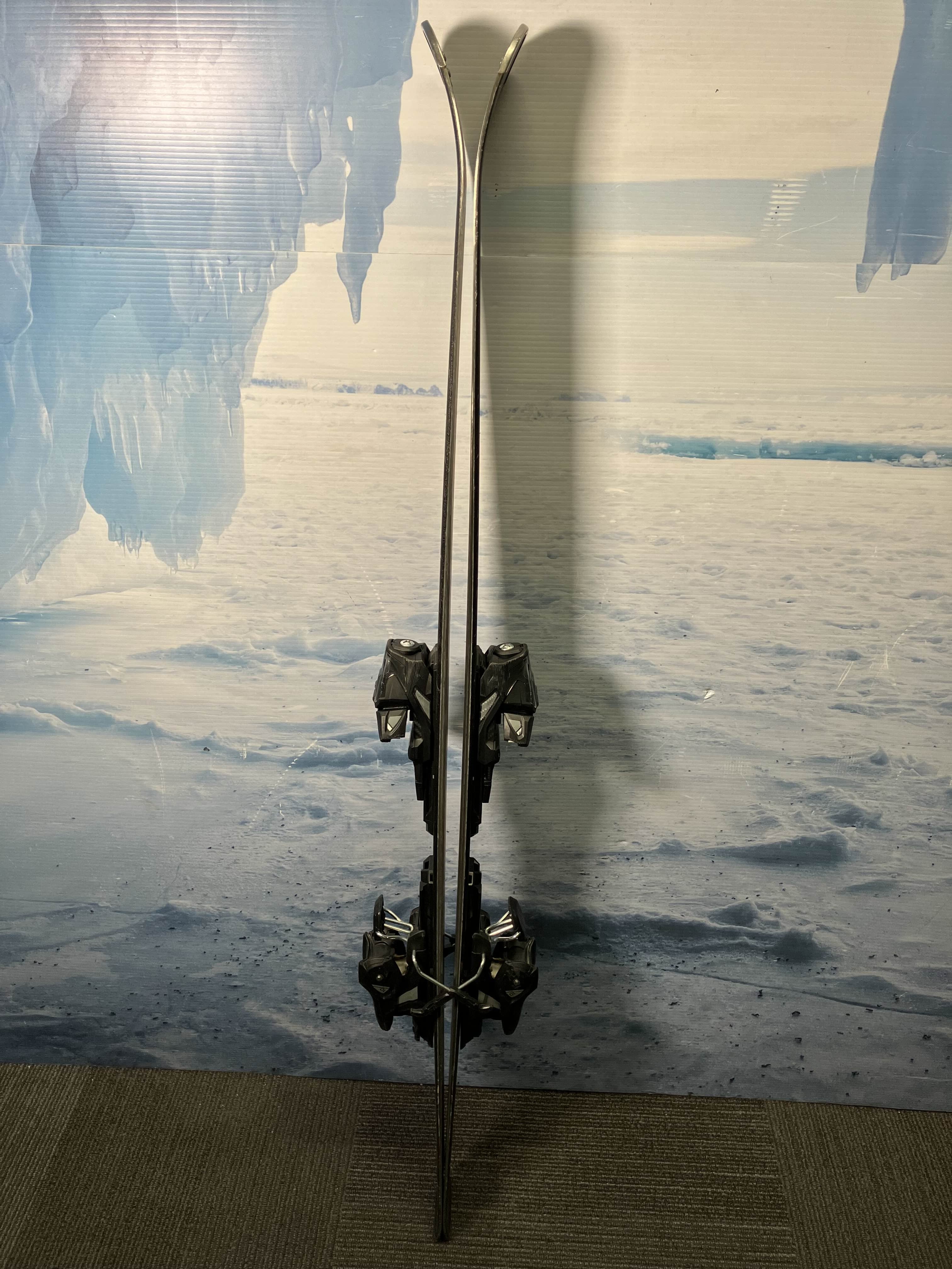 Used Atomic Cloud 9 Men's Ski w/ Atomic M 10 Demo Bindings - 143CM