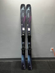 Used Atomic Maven 86 147 cm Skis w/ Atomic M10 Adjustable Binding