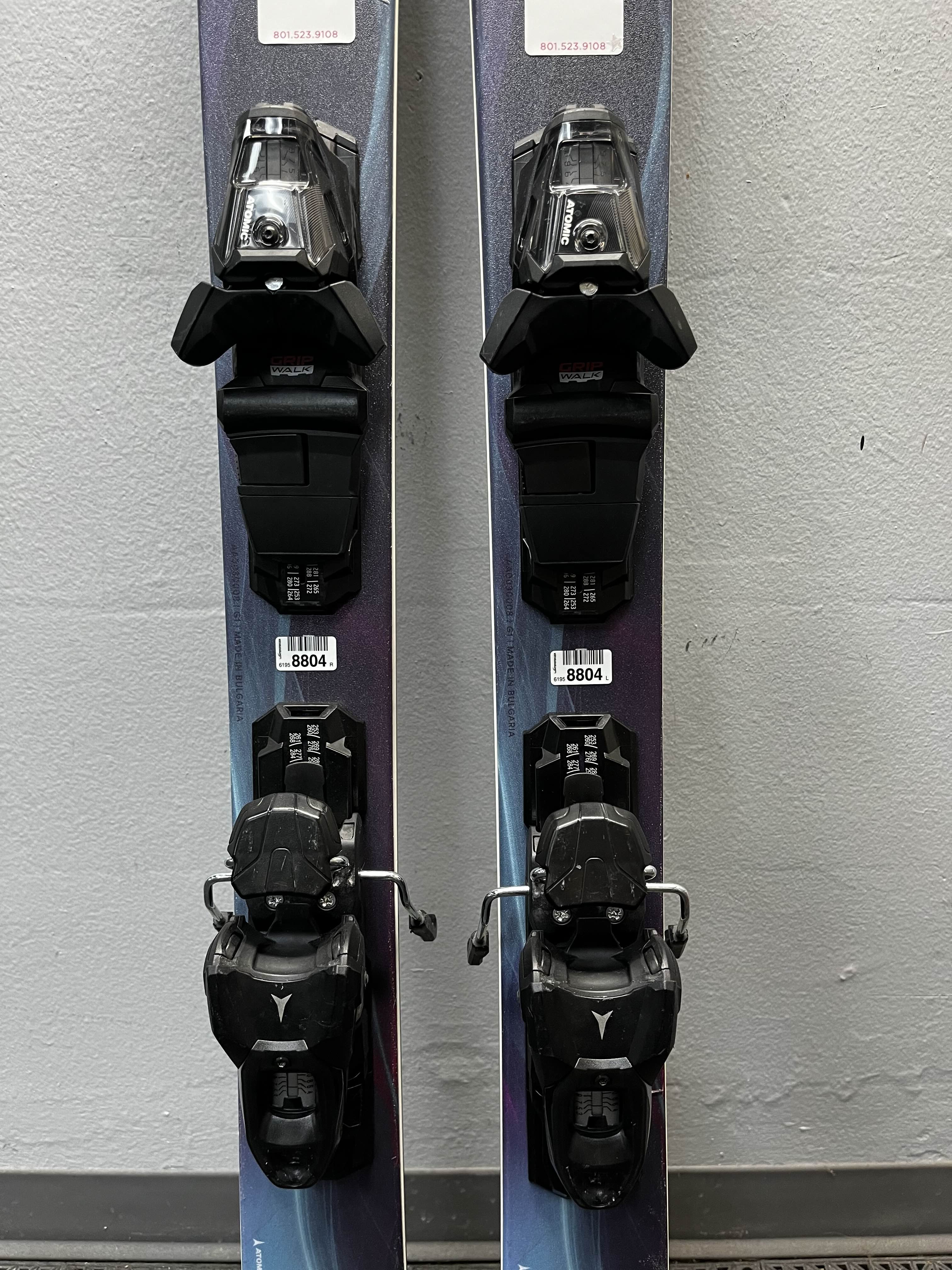 Used Atomic Maven 86 147 cm Skis w/ Atomic M10 Adjustable Binding