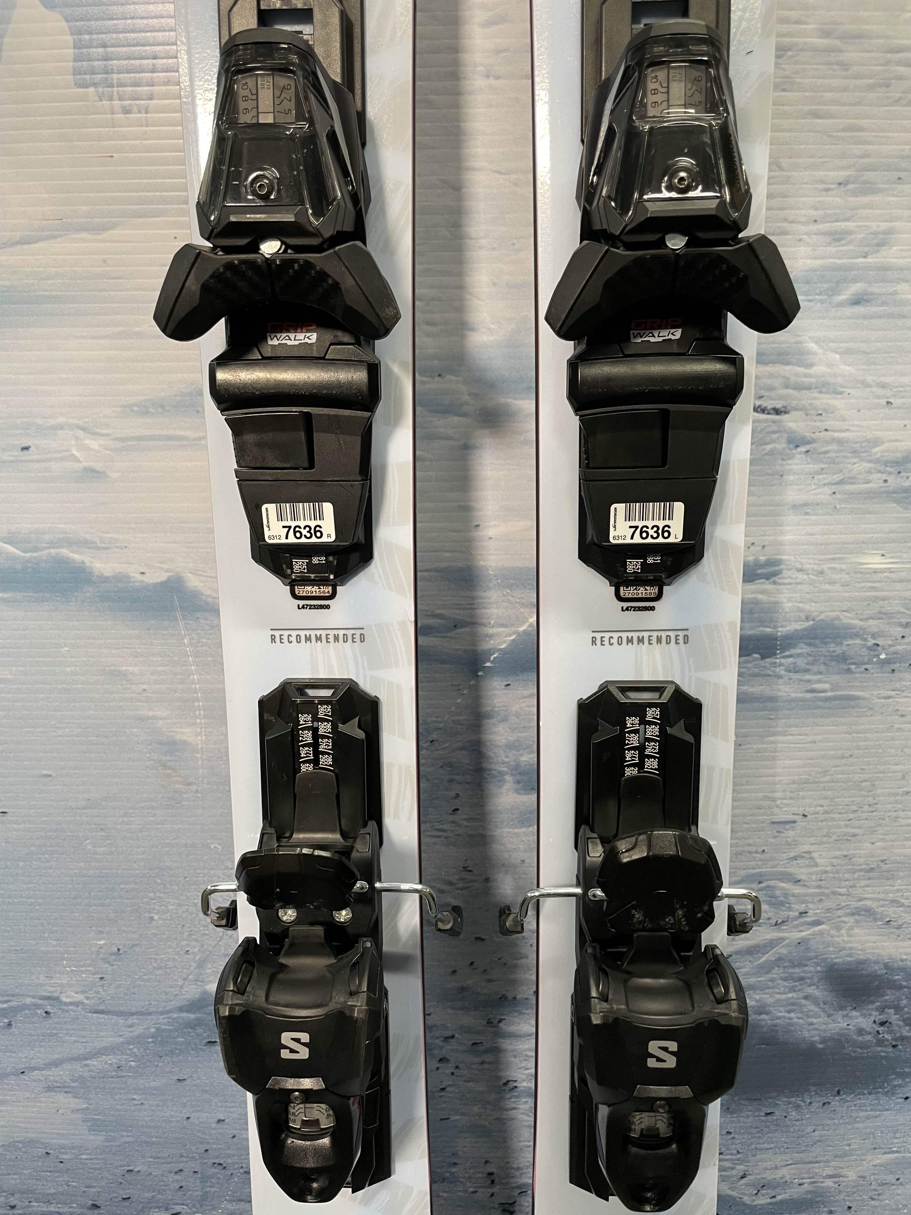 Lightly Used 2025 Salomon QST Lux 92 152cm with adjustable Salomon M 10 bindings