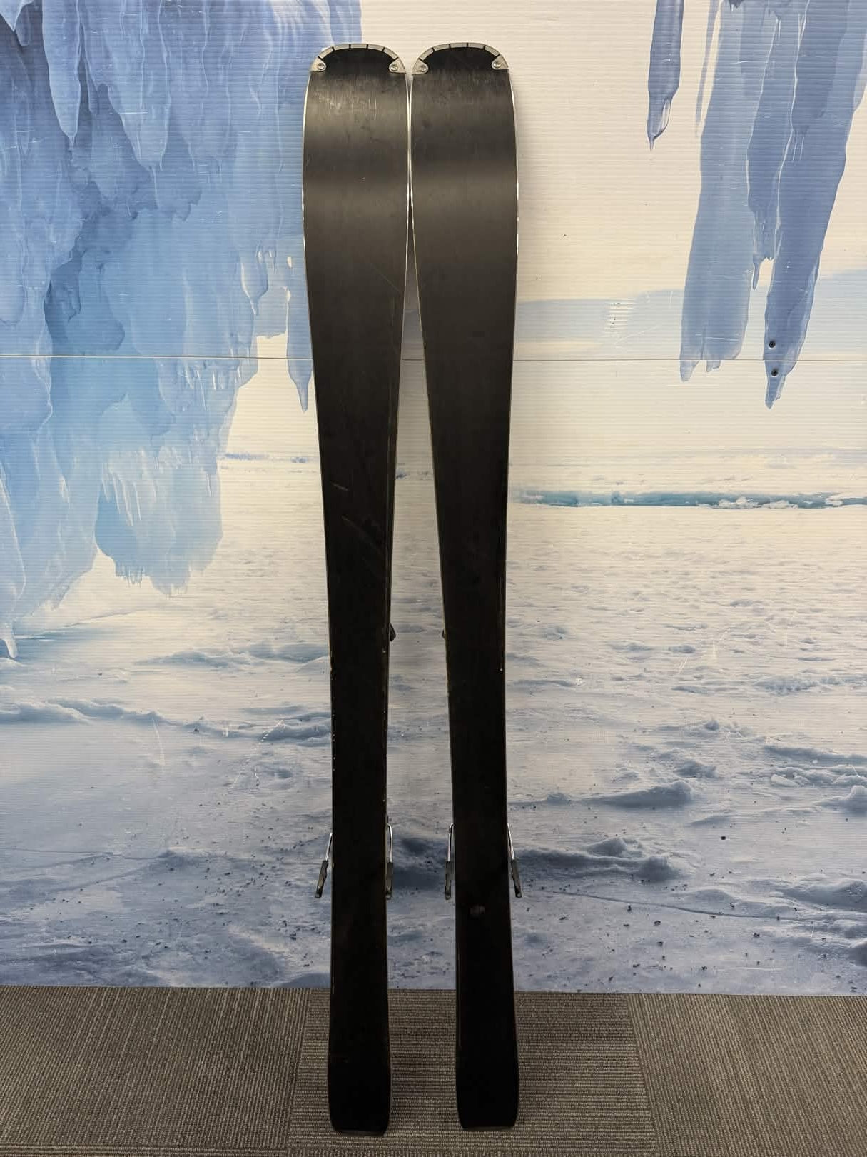 Used 2022 Salomon Stance 80 161cm Skis w/Salomon M11 Bindings