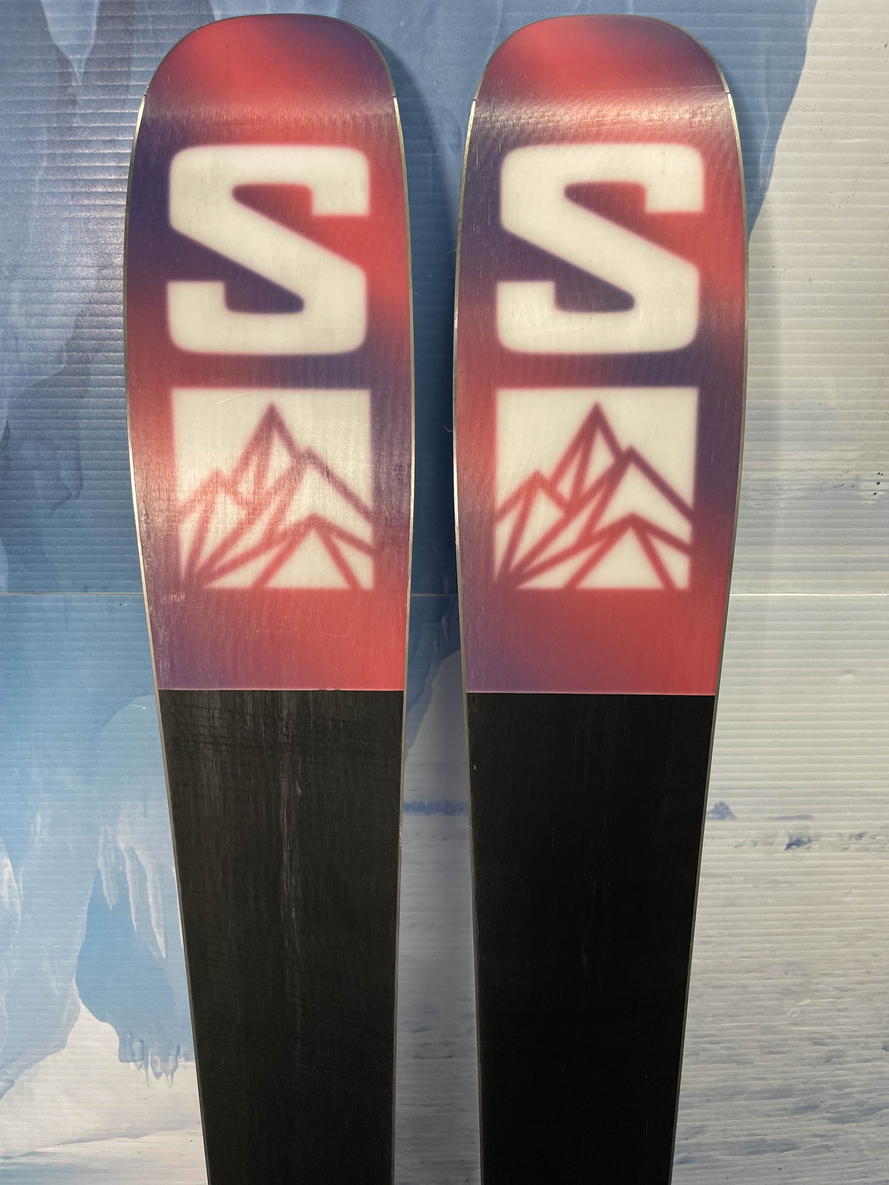 Lightly Used 2025 Salomon QST Lux 92 152cm with adjustable Salomon M 10 bindings