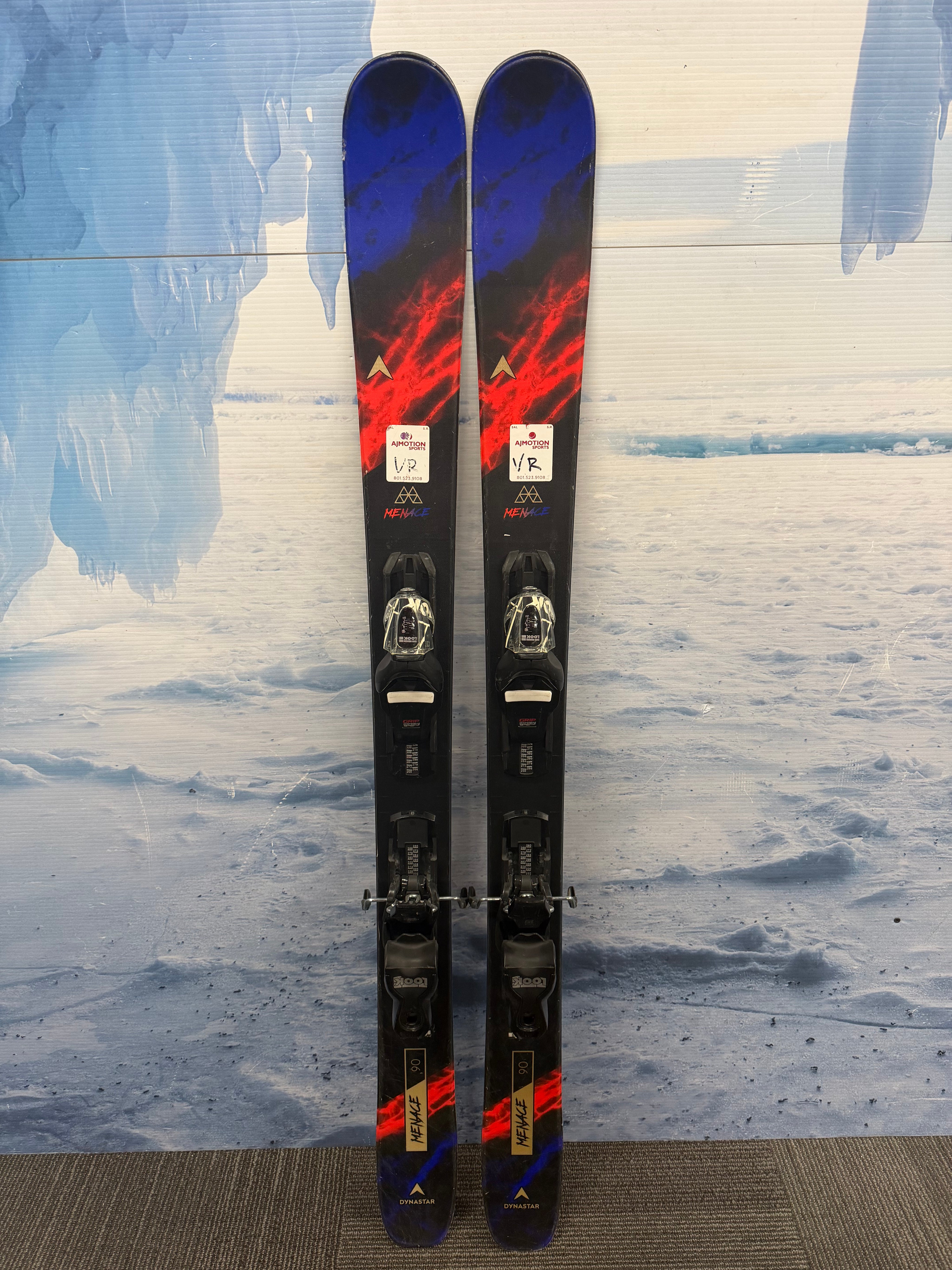 Used Dynastar Menace 90 140cm Skis w/Look Express 11 Bindings
