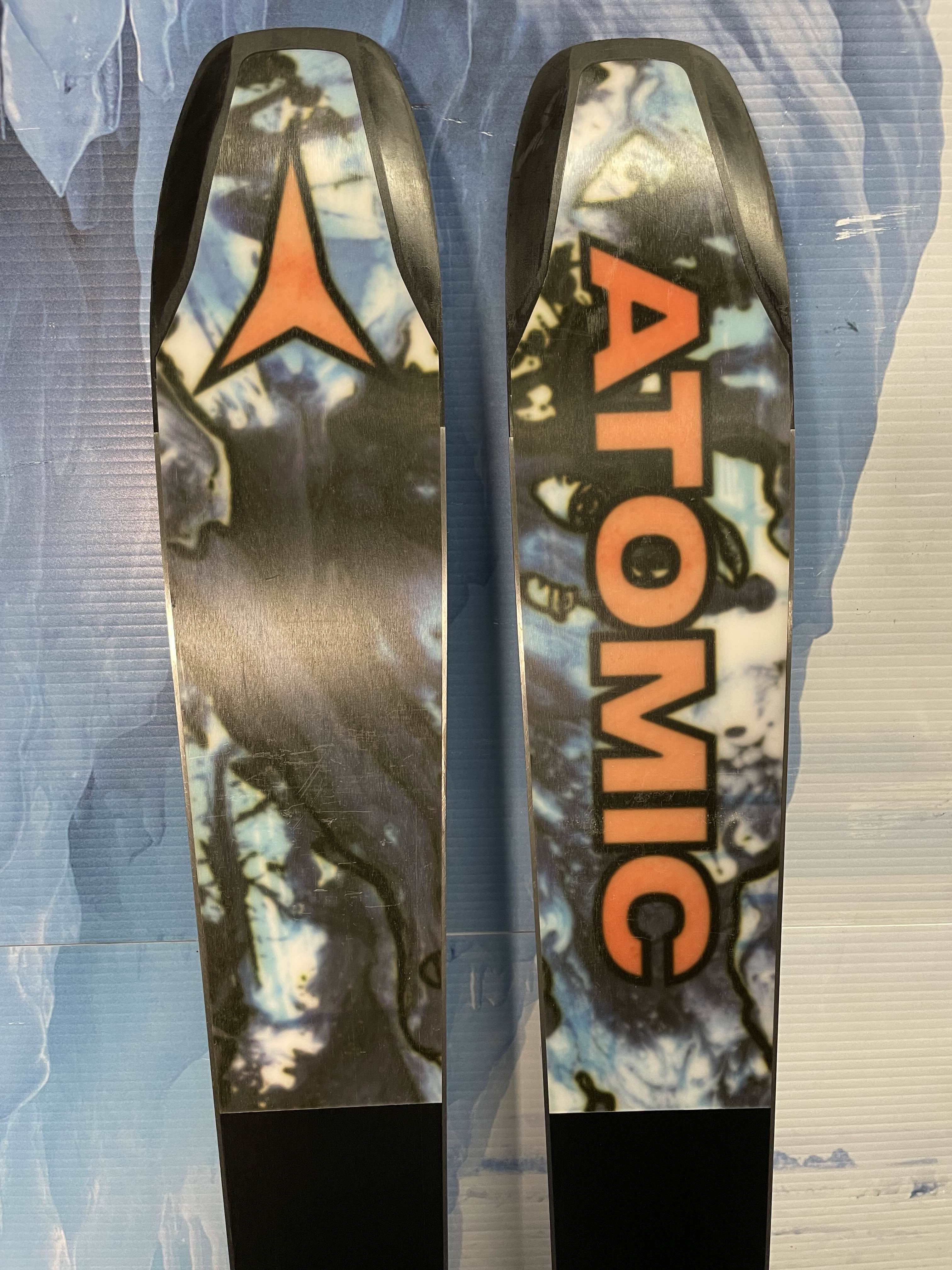 Lightly Used 2025 Atomic Bent Chetler 90 166cm Skis with Adjustable Salomon Strive 13 Bindings