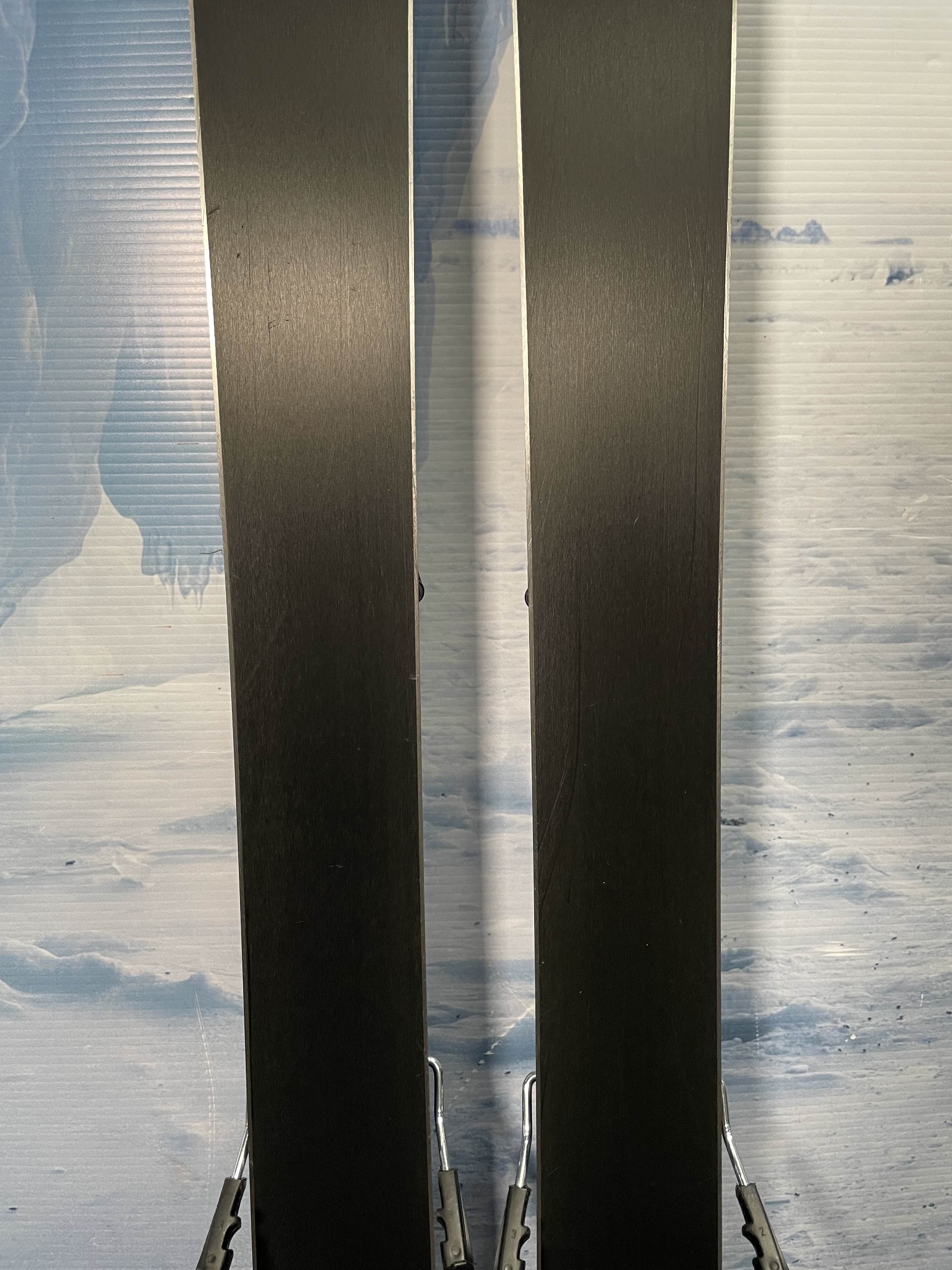 Lightly Used 2025 Atomic Bent Chetler 90 166cm Skis with Adjustable Salomon Strive 13 Bindings