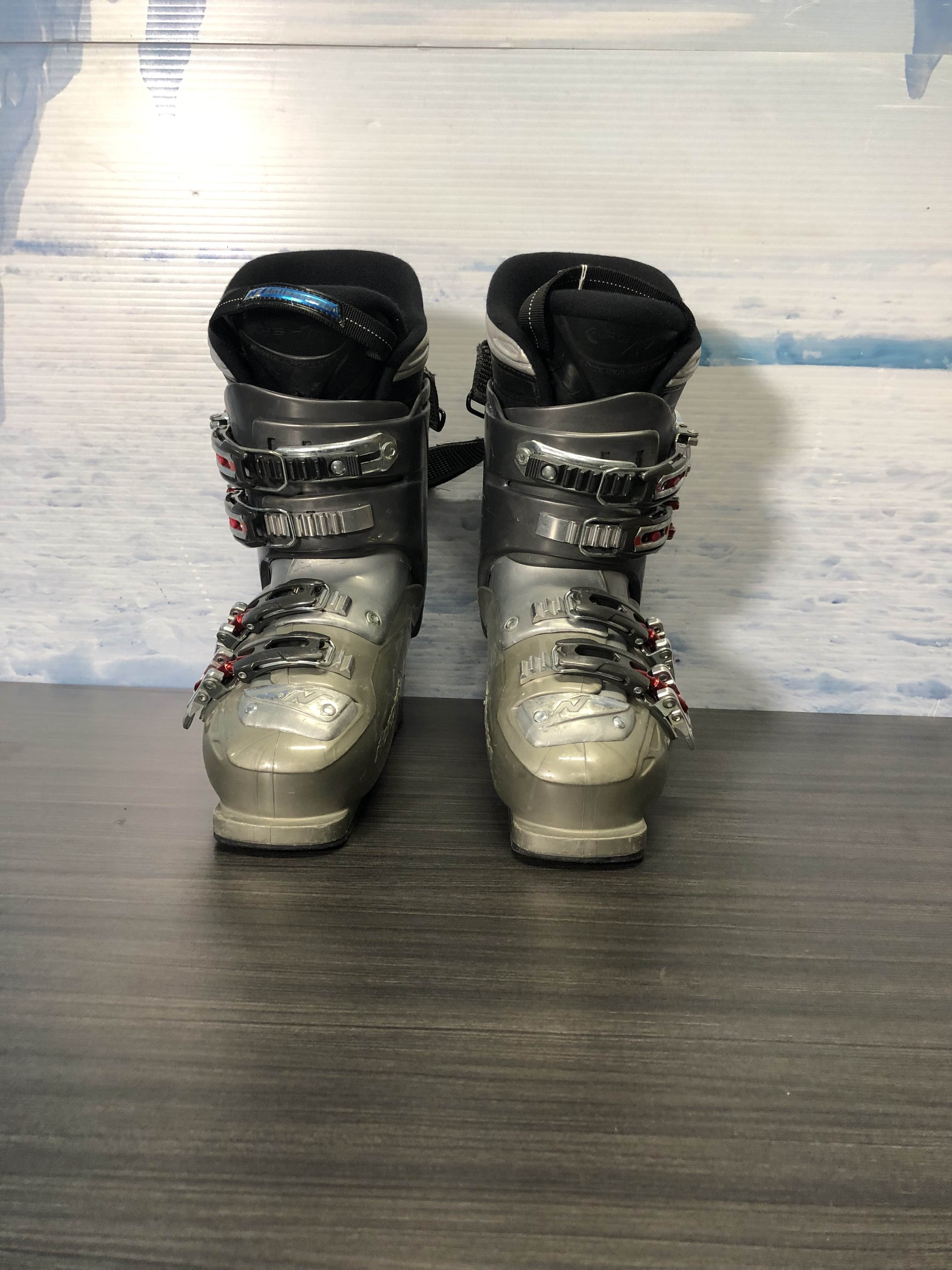 Used Nordica One S 65 Ski Boot 23.5