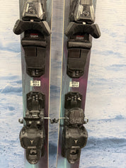 Used Atomic Maven 86R 153cm Skis w/Atomic M10 Bindings