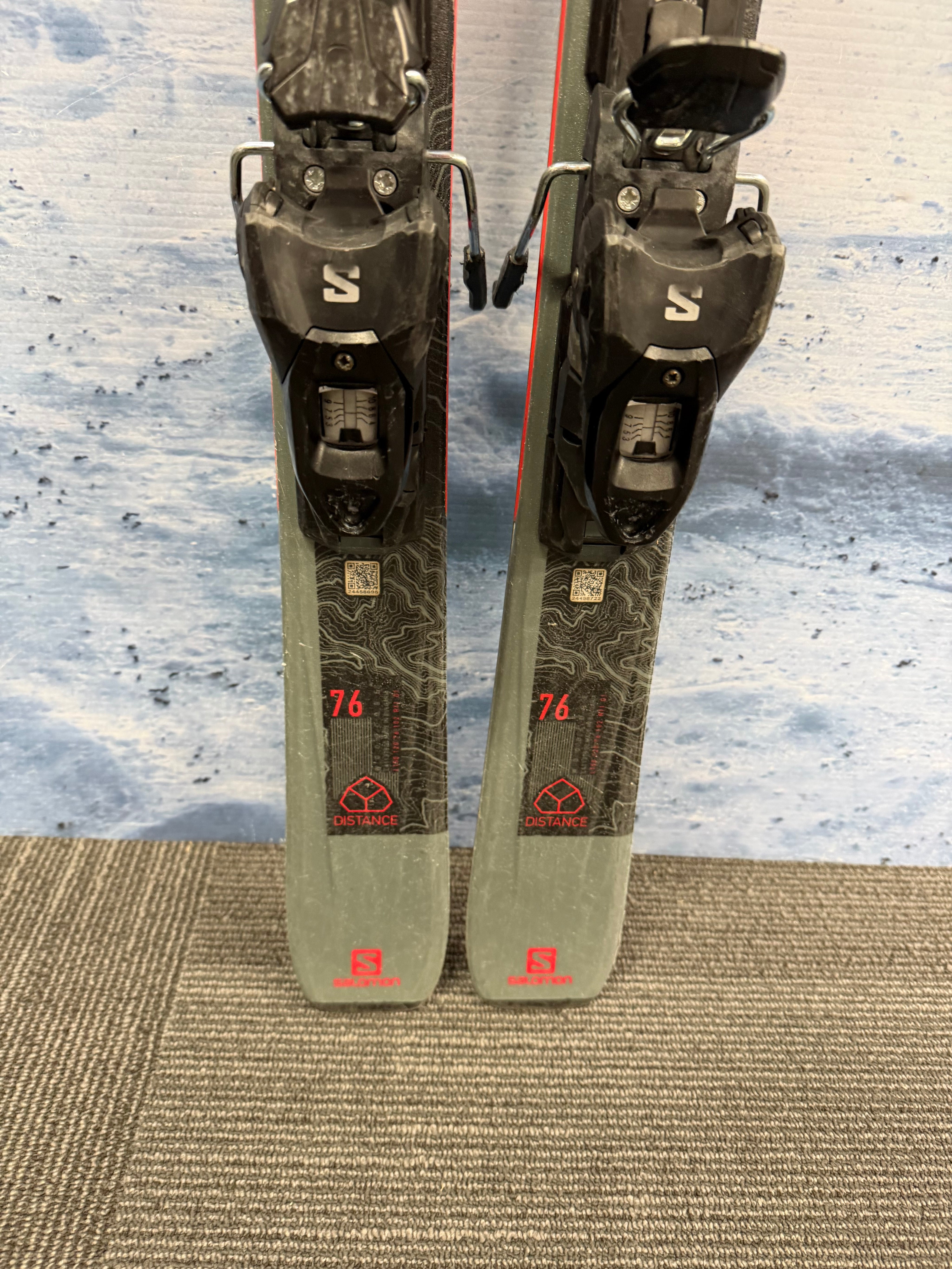 Used Salomon Distance 76 150cm Skis w/Salomon M10 Bindings