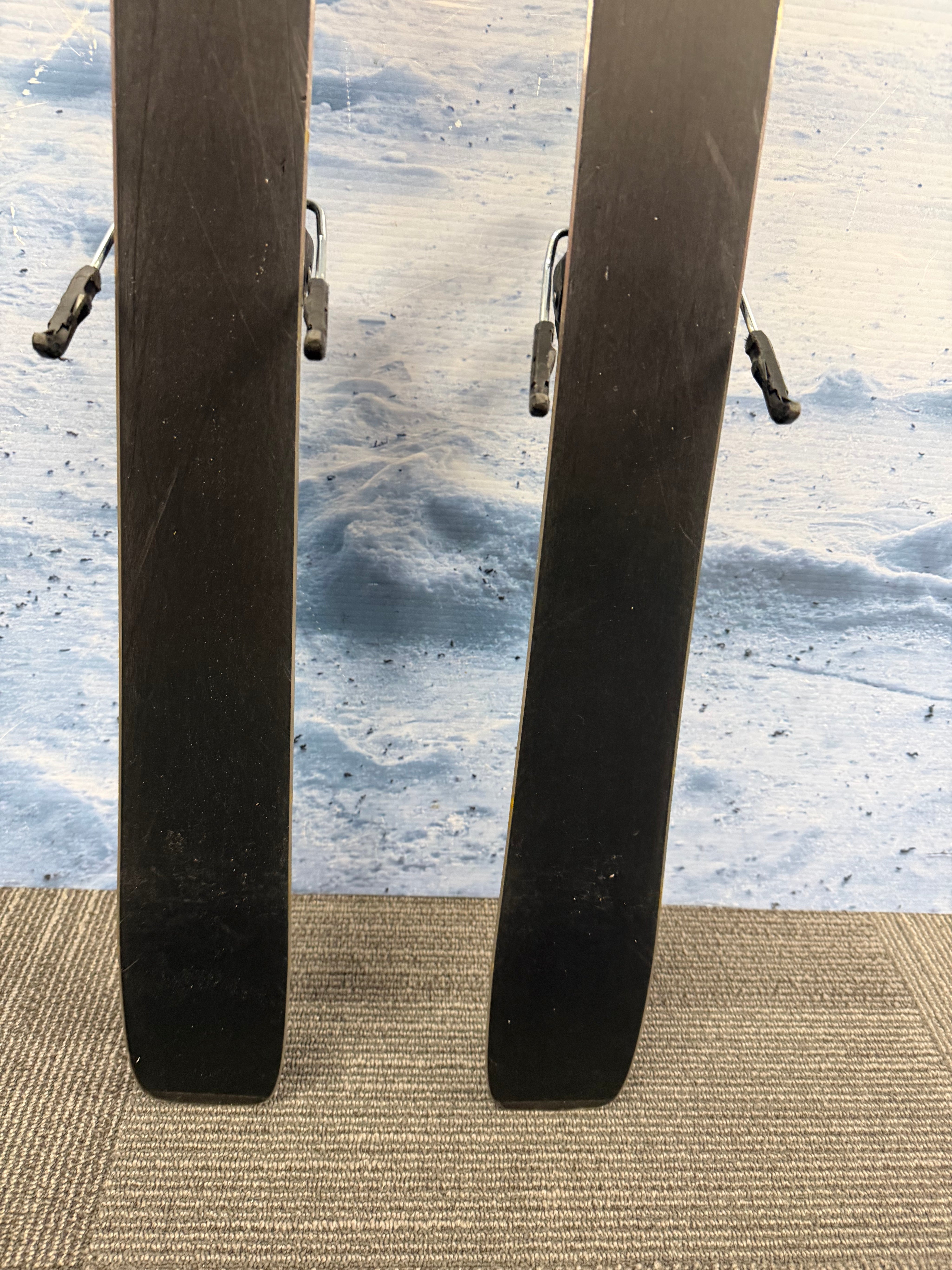 Used Salomon Stance 80 161cm Skis w/Salomon M10 Bindings