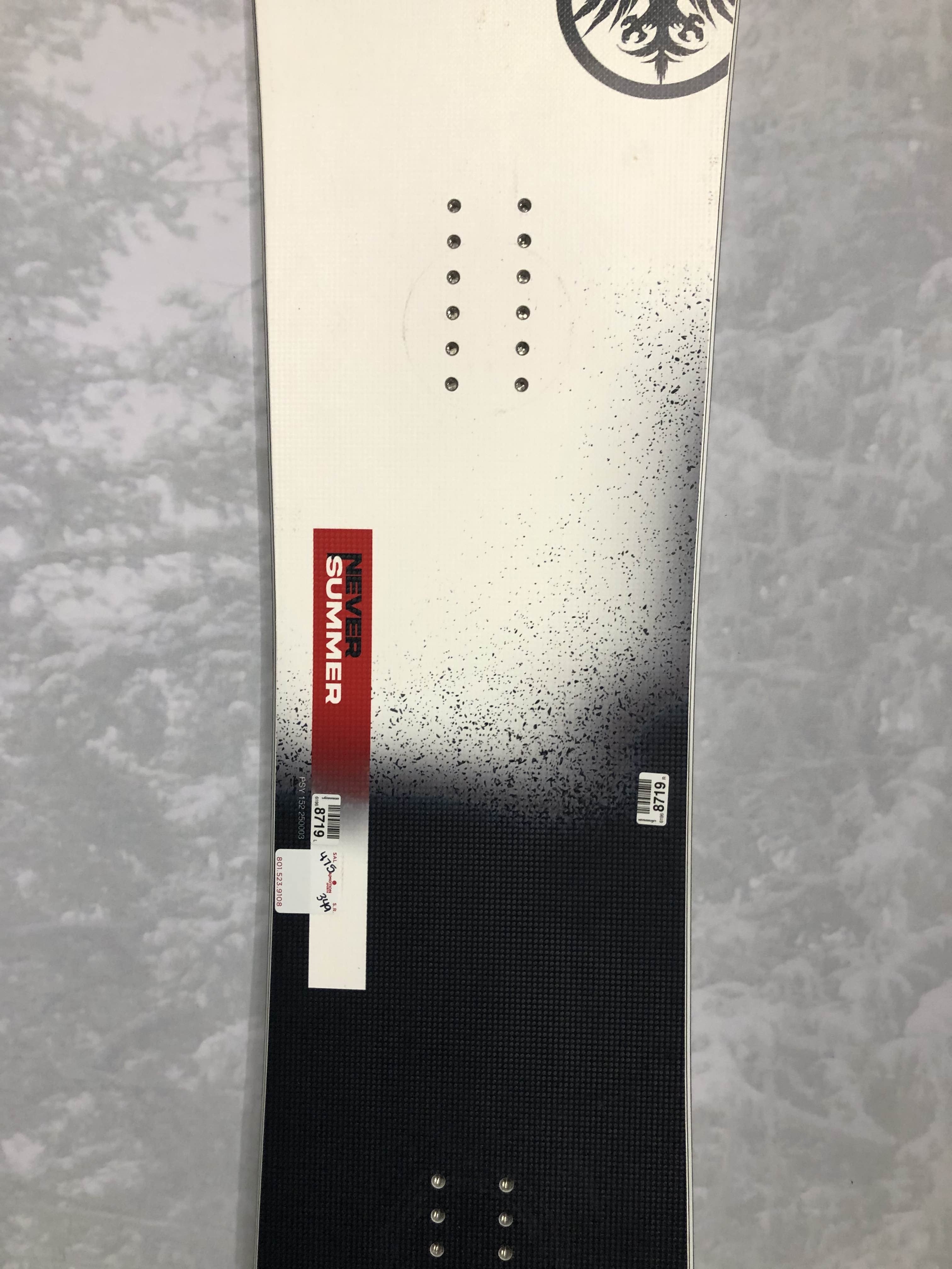 Used 2025 Never Summer Proto Synthesis 152CM Snowboard