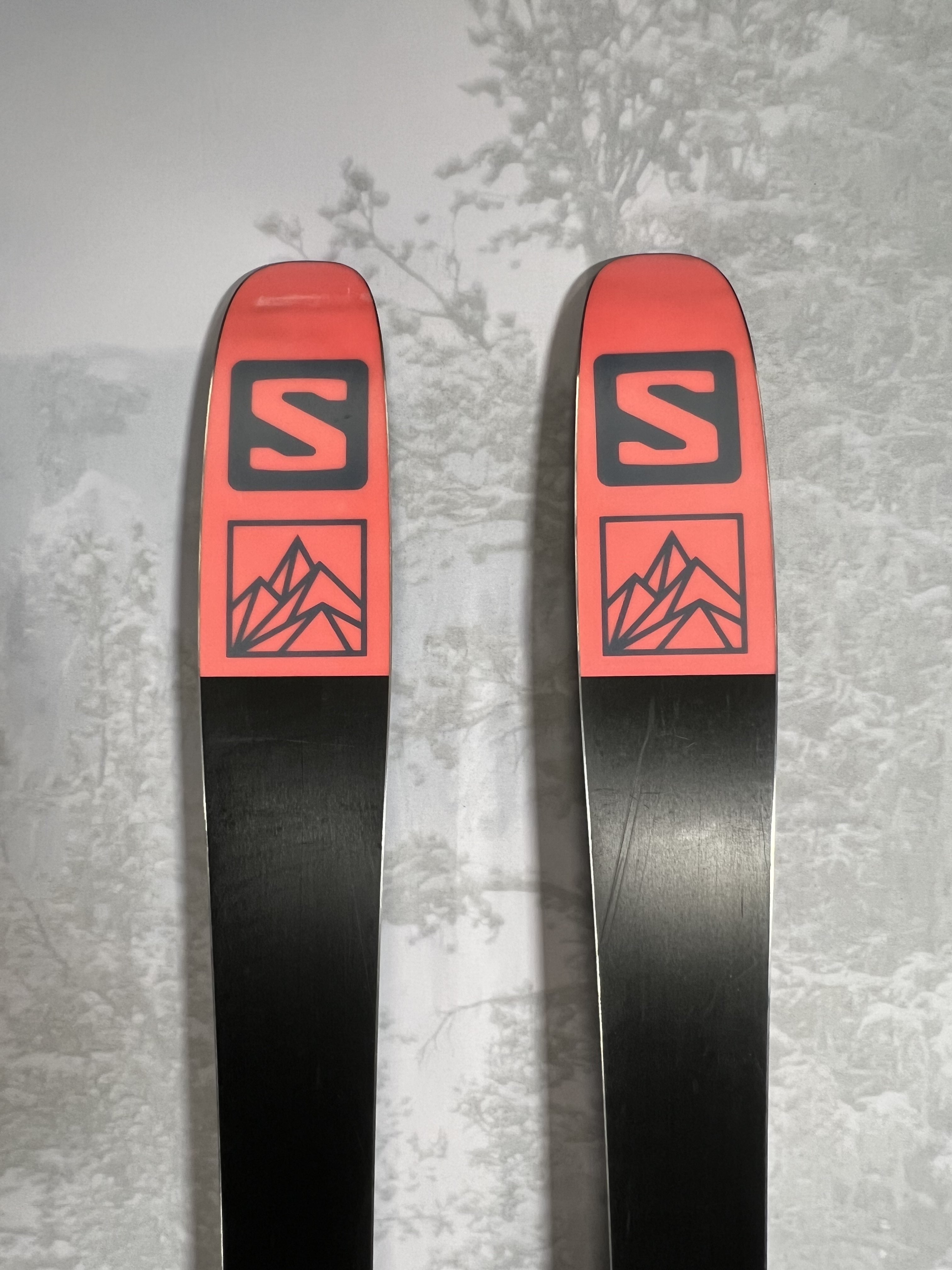 Used 2023 Salomon QST 98 183cm w/ Adjustable Salomon Strive 13 GW binding