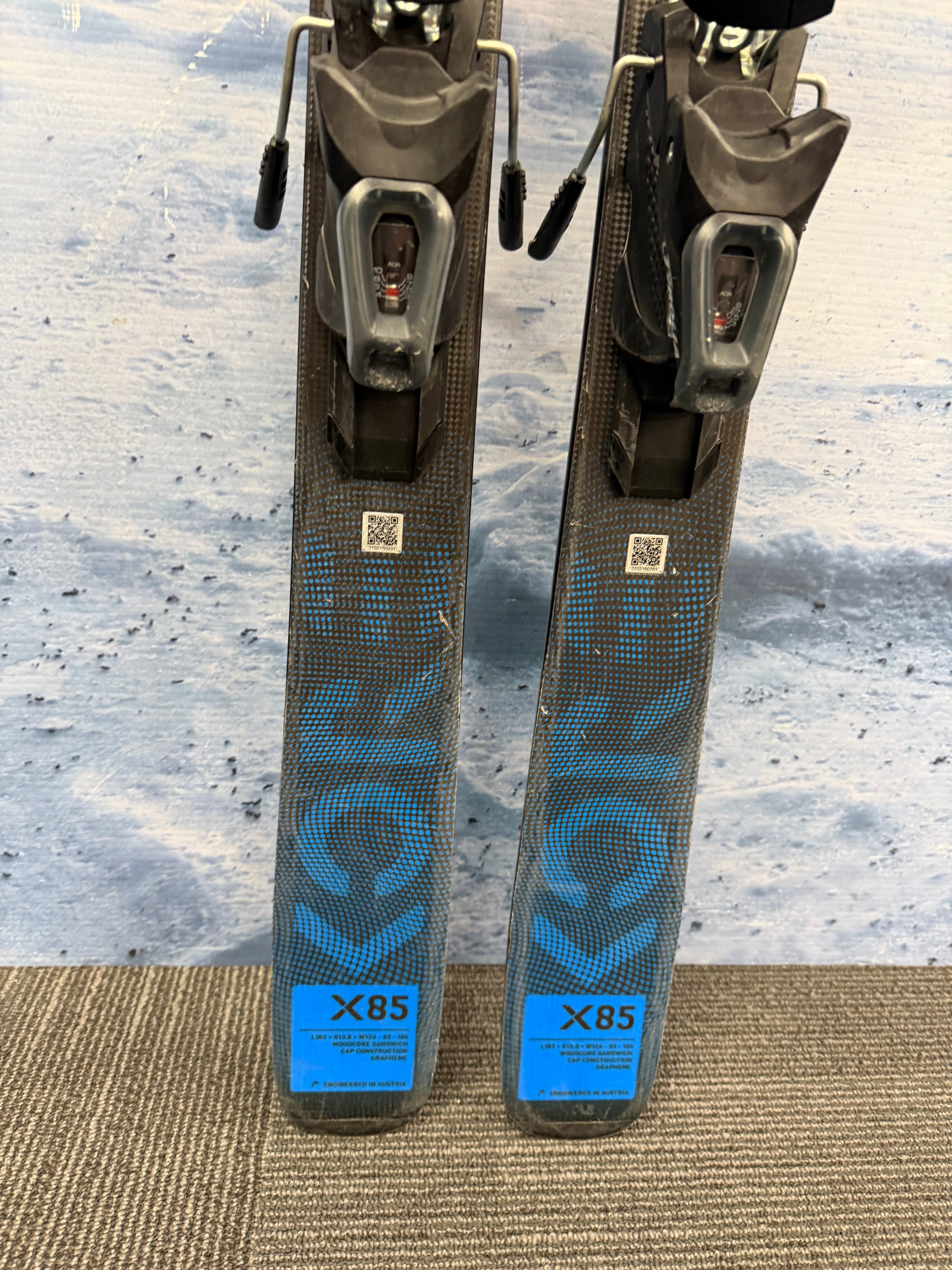 Used Head Kore X-85 R LYT 163cm Skis w/ Tyrol PR10 Bindings