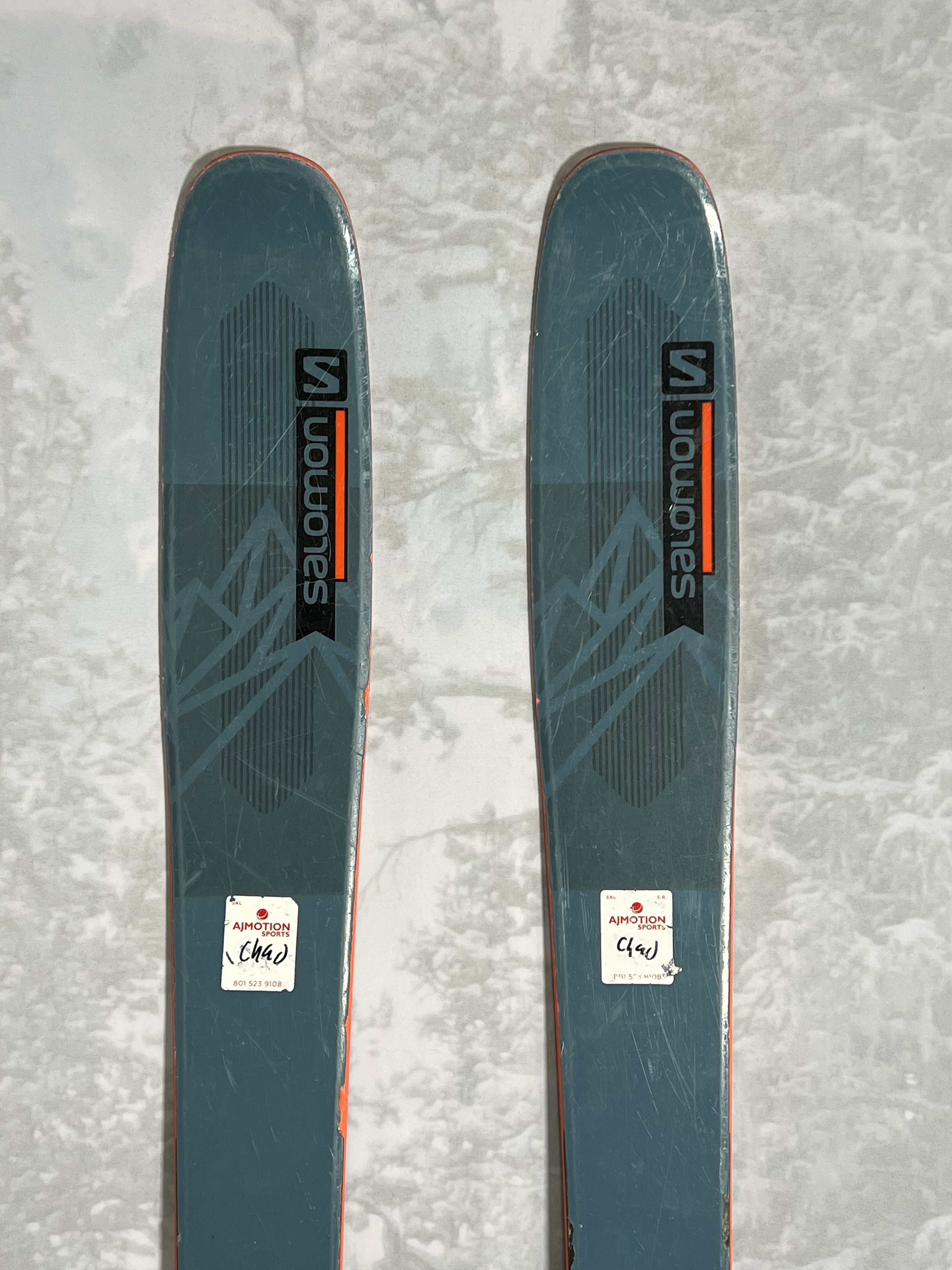 Used 2023 Salomon QST 98 169cm w/ Adjustable Tyrolia Attack 13 GW Bindings