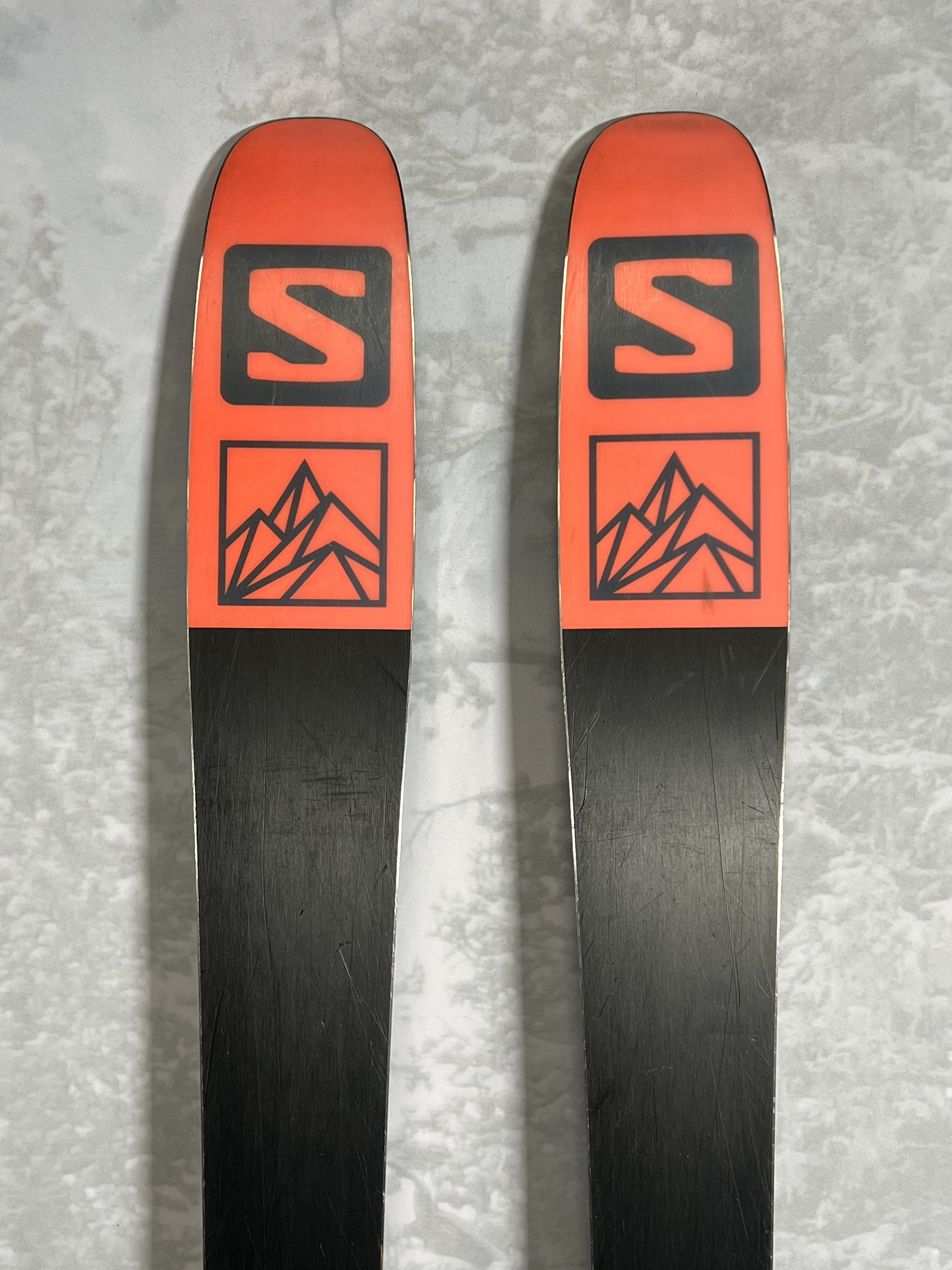 Used 2023 Salomon QST 98 169cm w/ Adjustable Tyrolia Attack 13 GW Bindings