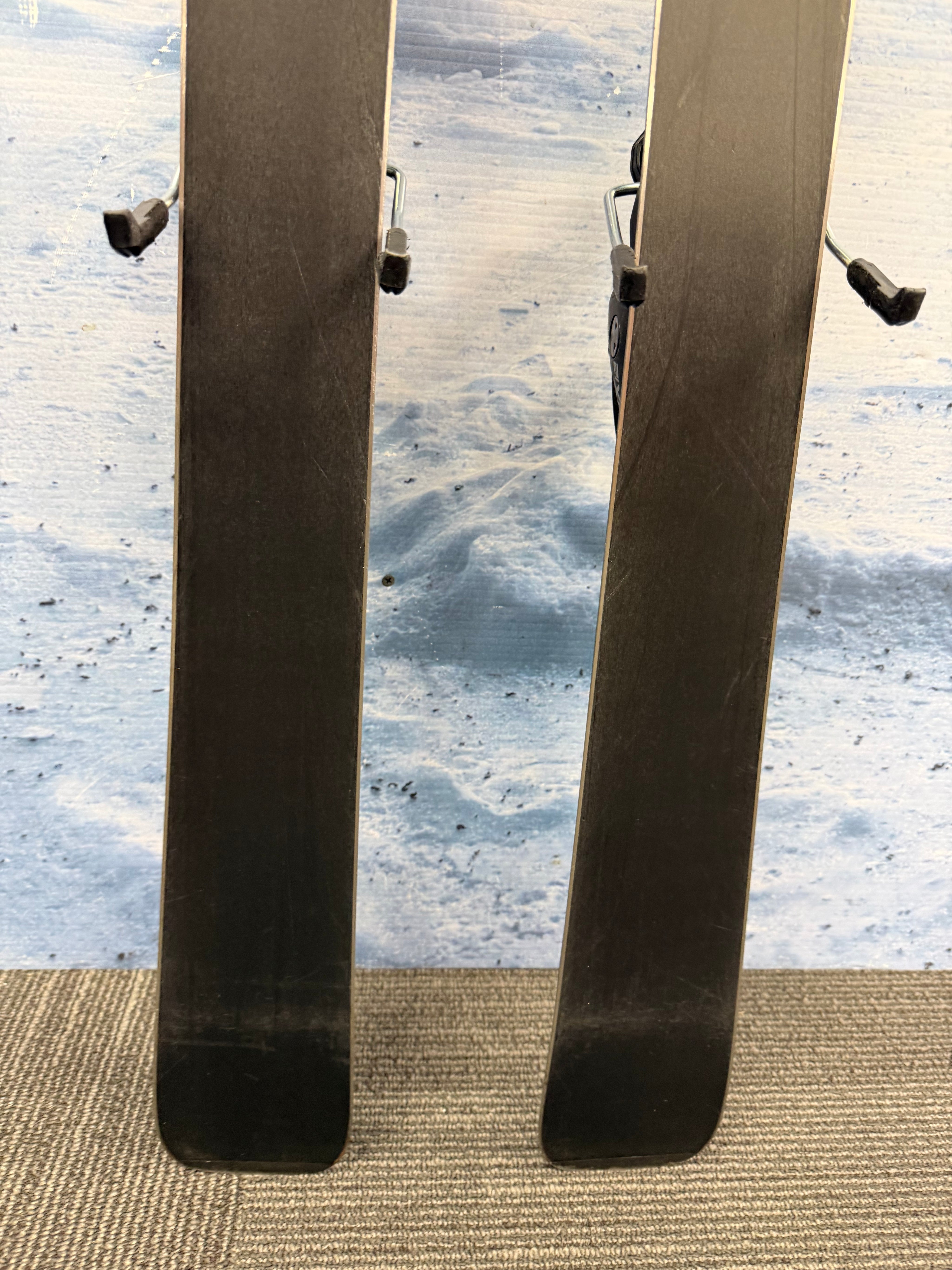 Used Rossignol Exp 82 Basalt 144cm Skis w/ Look NX12 Bindings
