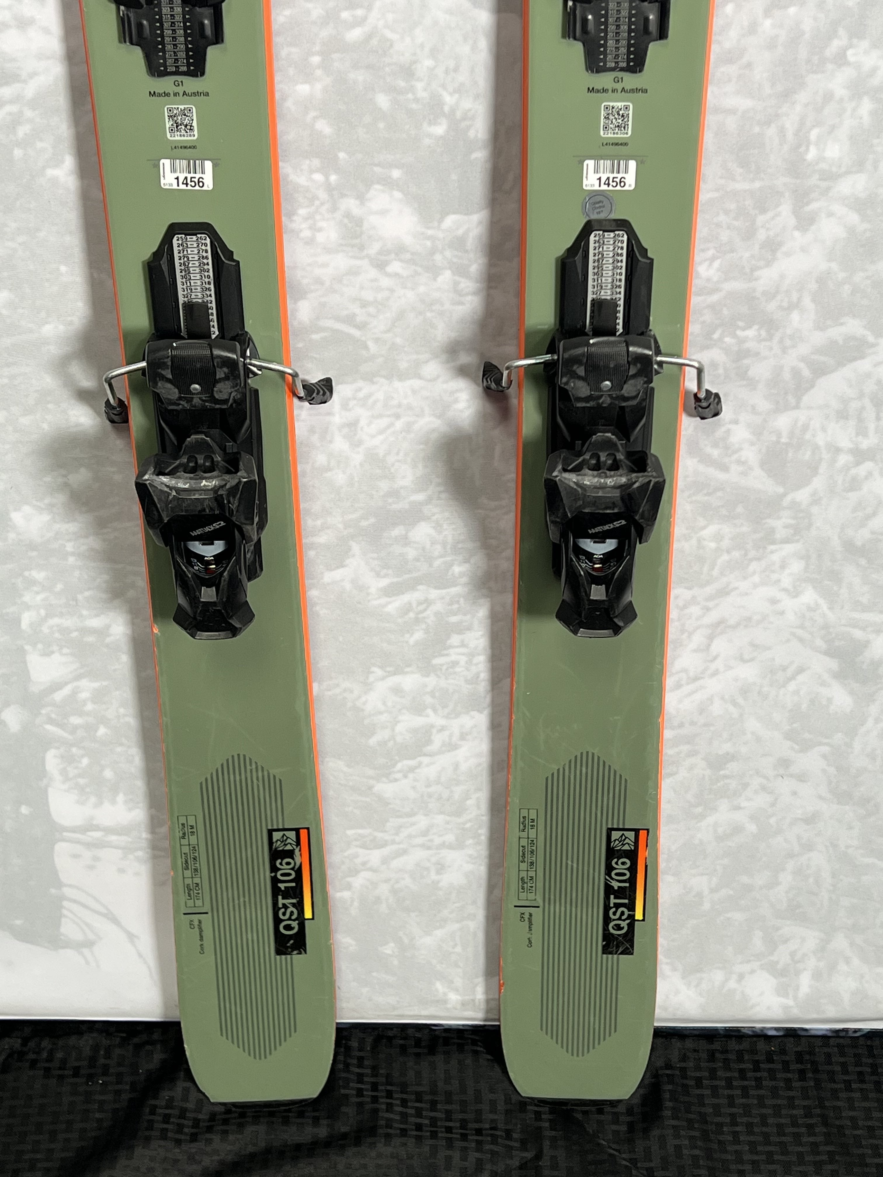 Used 2022 Salomon QST 106 174cm w/ Adjustable Tyrolia Attack 13 GW binding