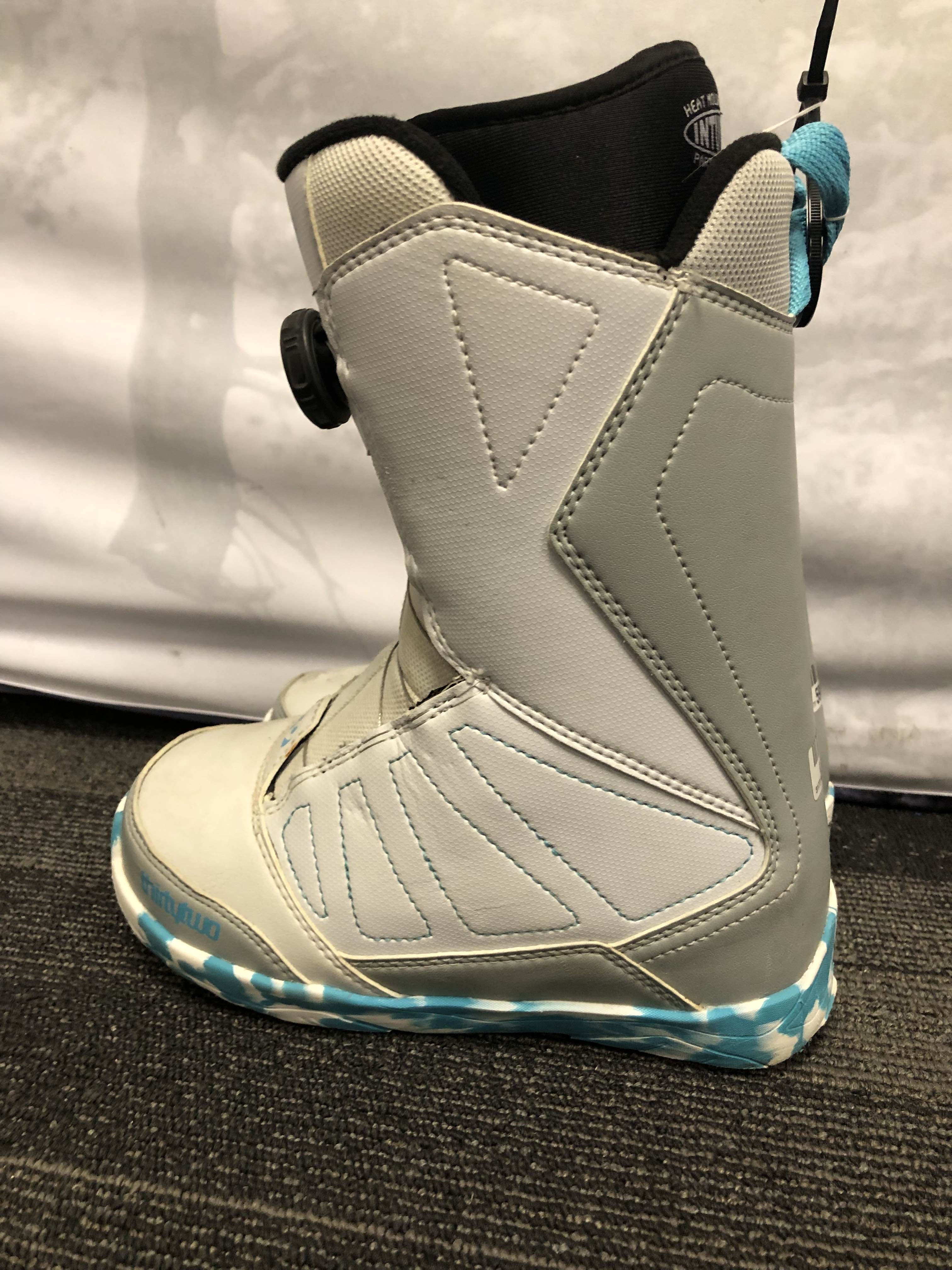 Used ThirtyTwo Youth Lashed Boa Snowboaed boots - 22.0