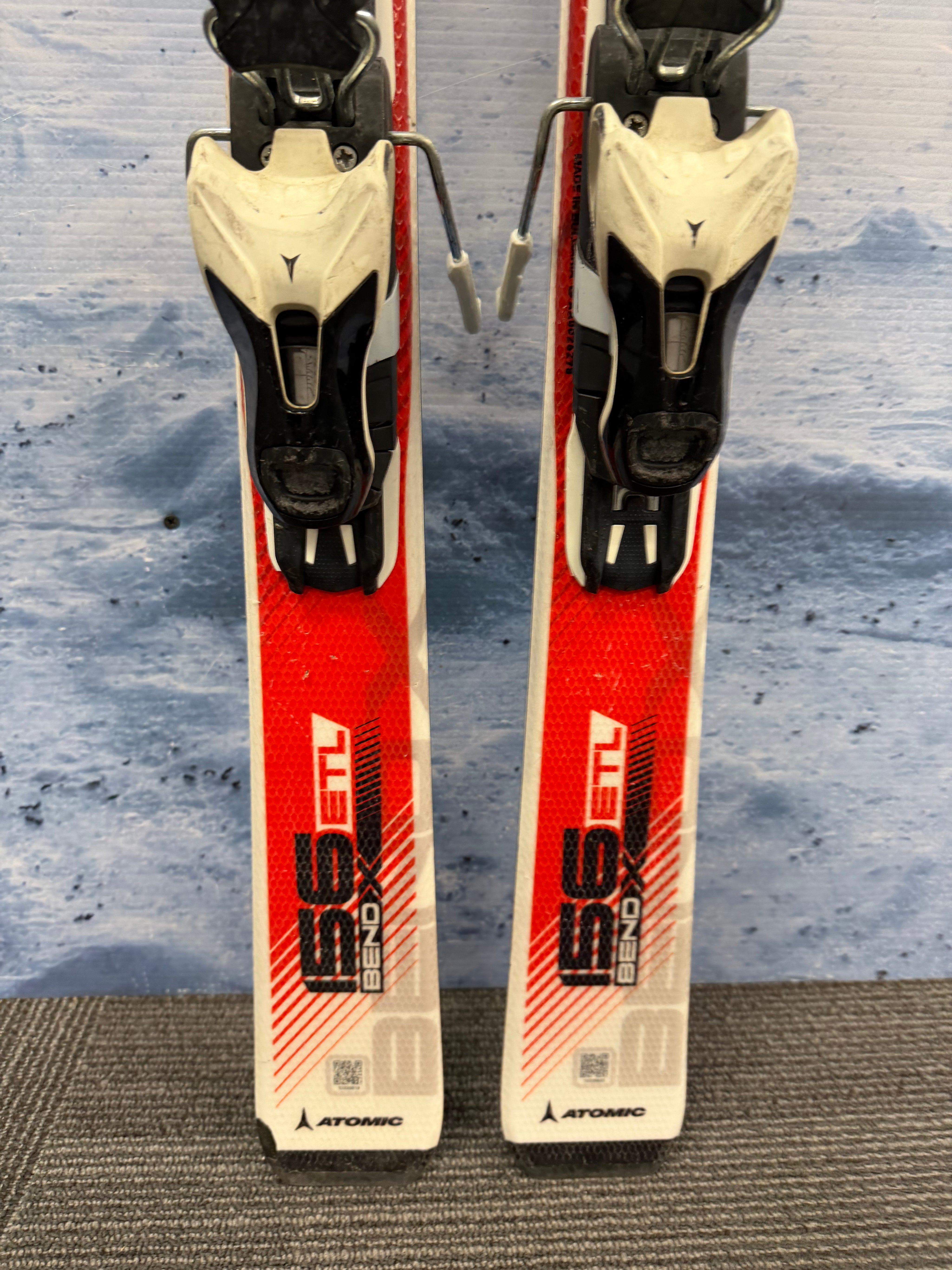 Used Atomic ETL Bend X 156cm Skis w/ Atomic Lithium 10 Bindings